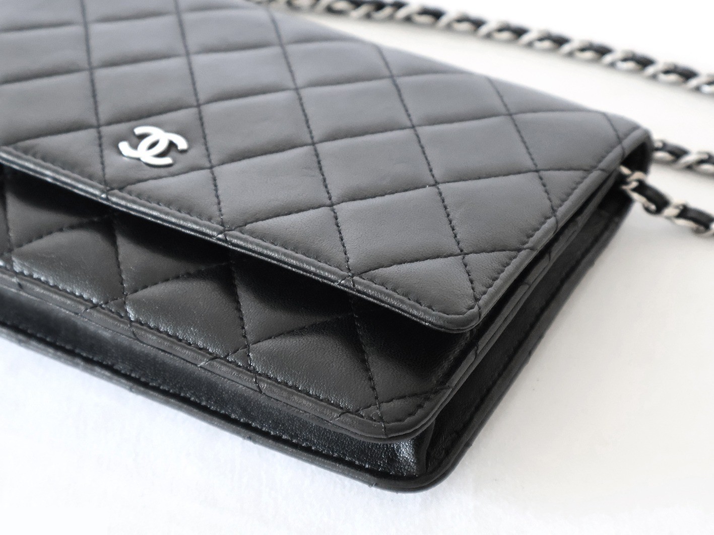 Lambskin Matelassé Chain Wallet Shoulder Bag, Black — view 4