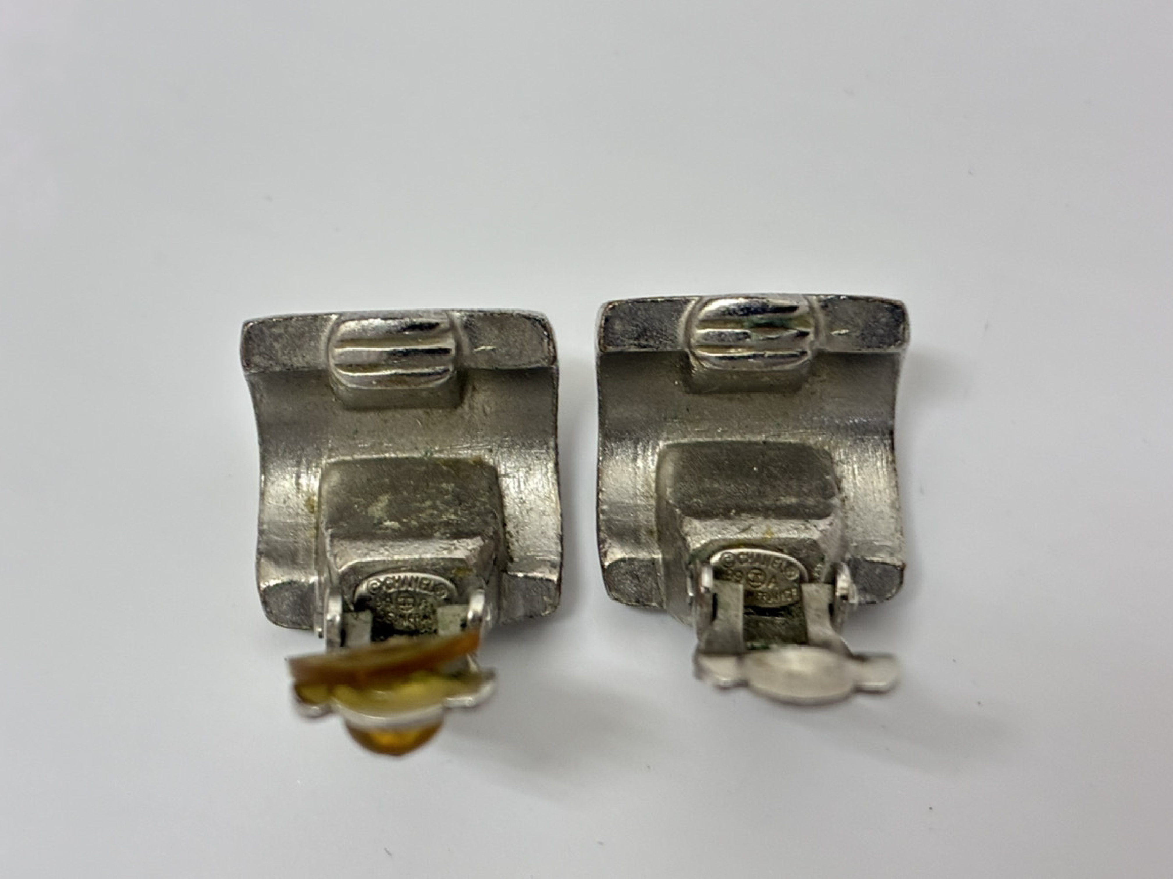 Coco Mark Shell Silver Earrings — view 5