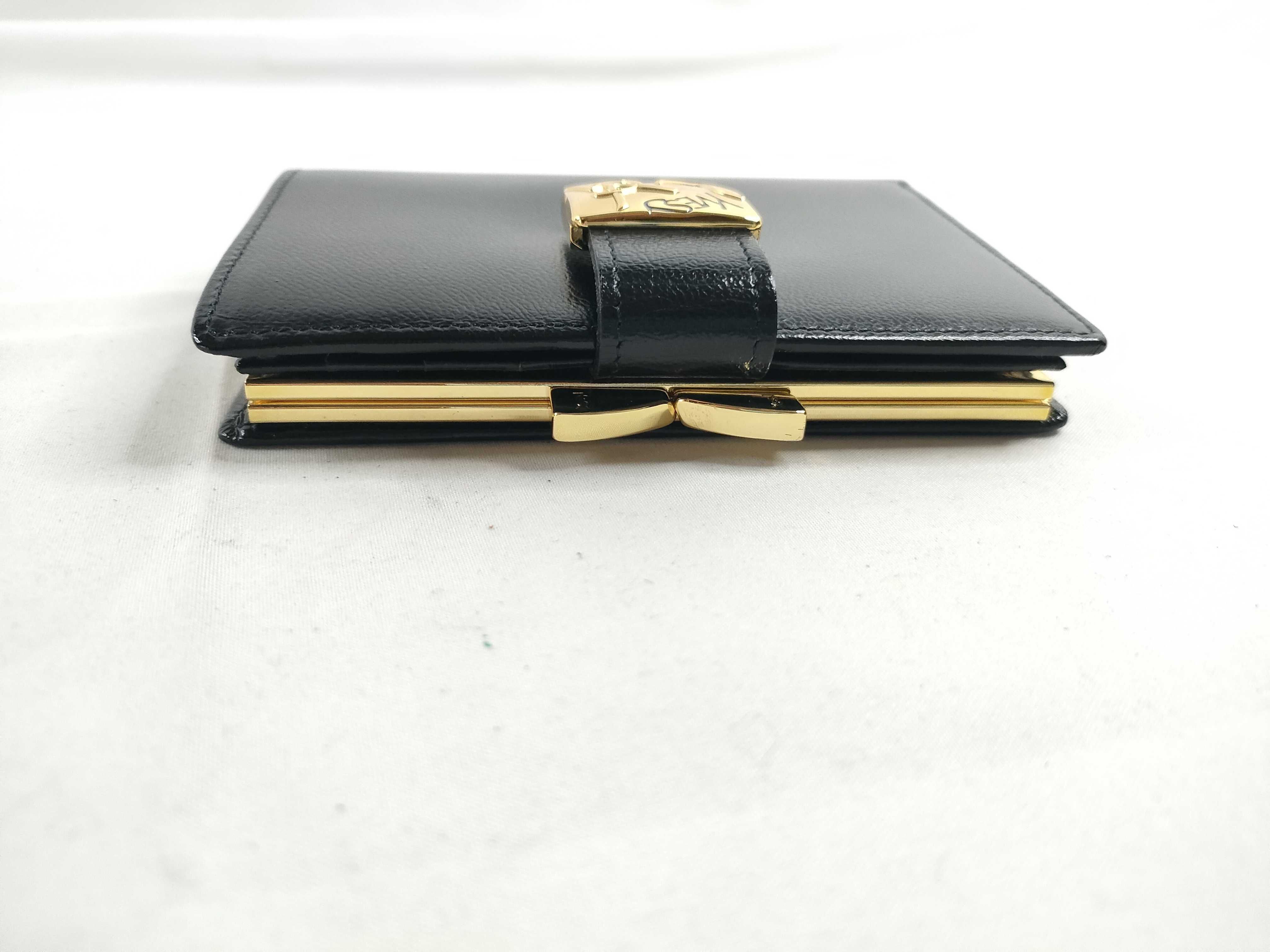 wallet — view 6