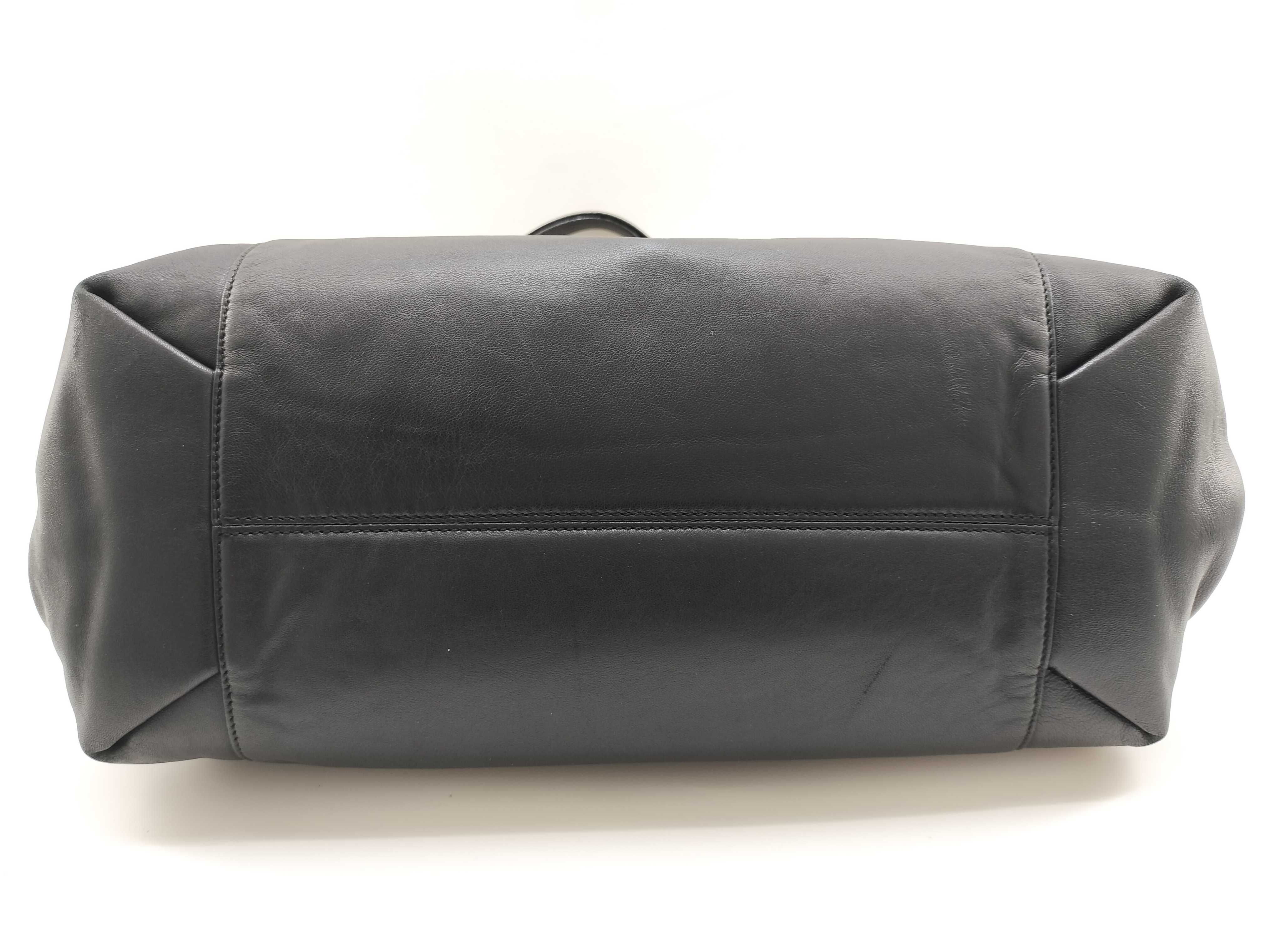Anagram Maiato Tote Bag Black Leather Gold Logo Hardware Tote Bag — view 3