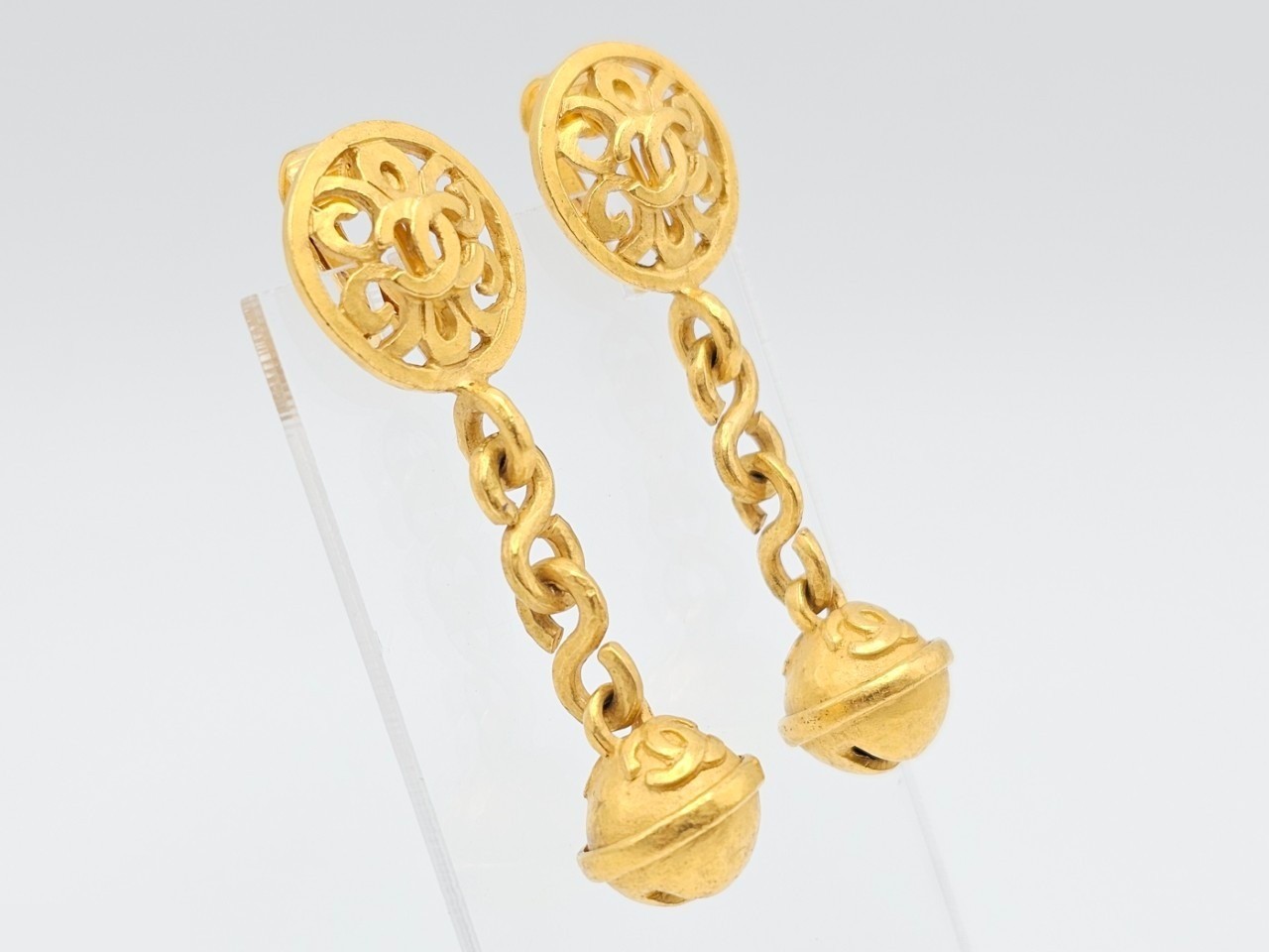 earrings — view 2
