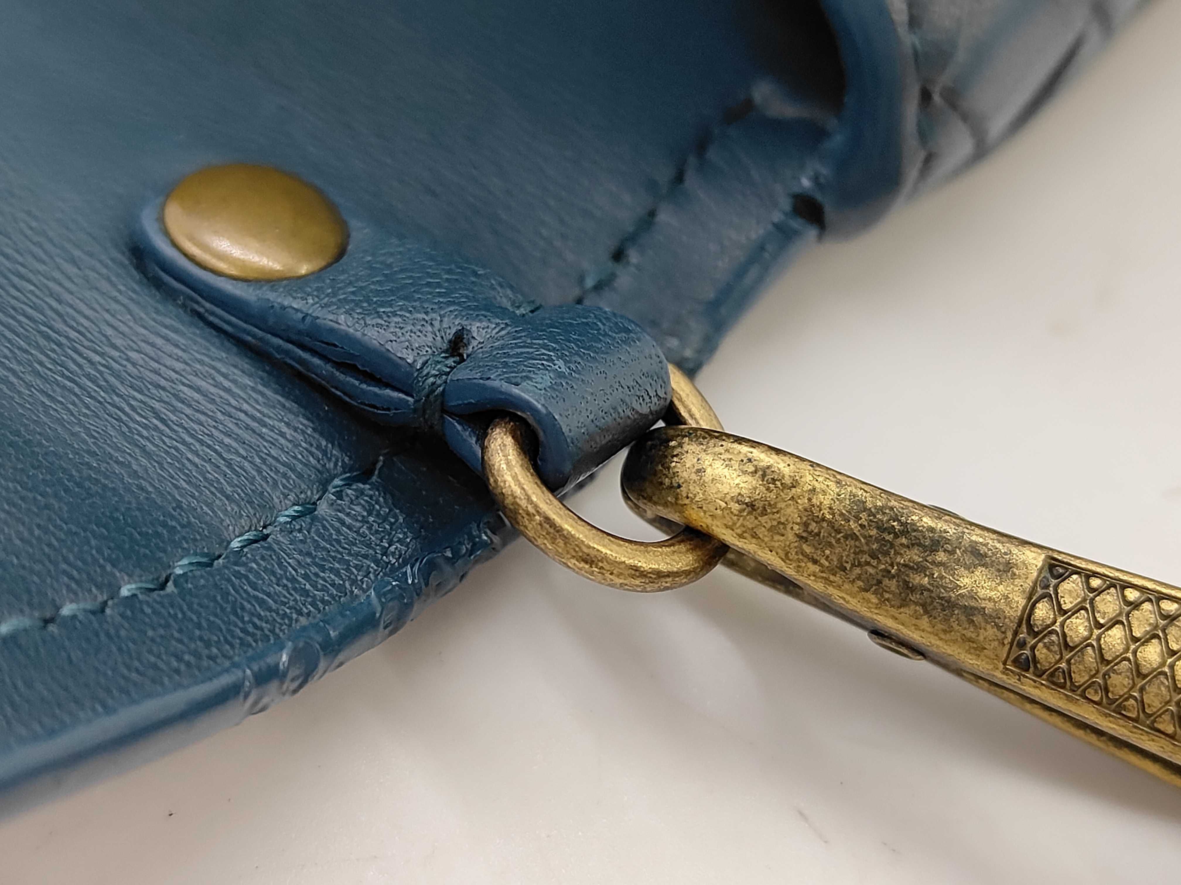 Intrecciato Chain Shoulder Bag — view 7