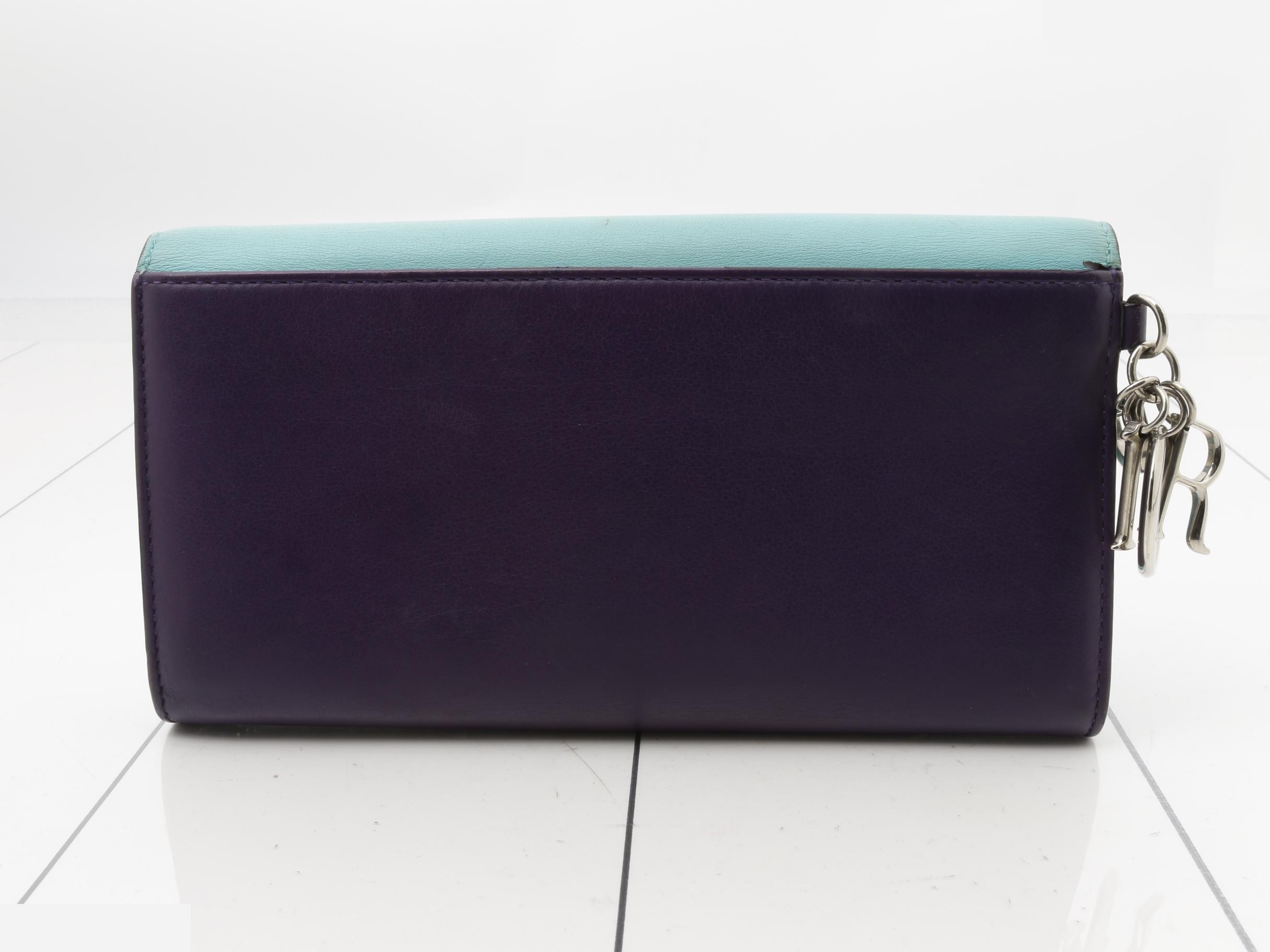 long wallet — view 2