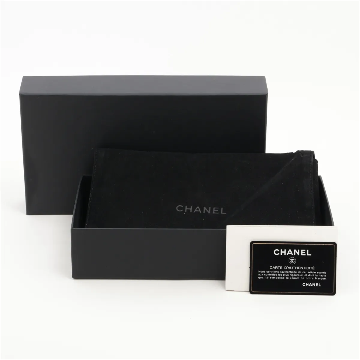 Matelassé Caviar Leather Long Wallet, Black with Gold Hardware, 25185071 — view 11