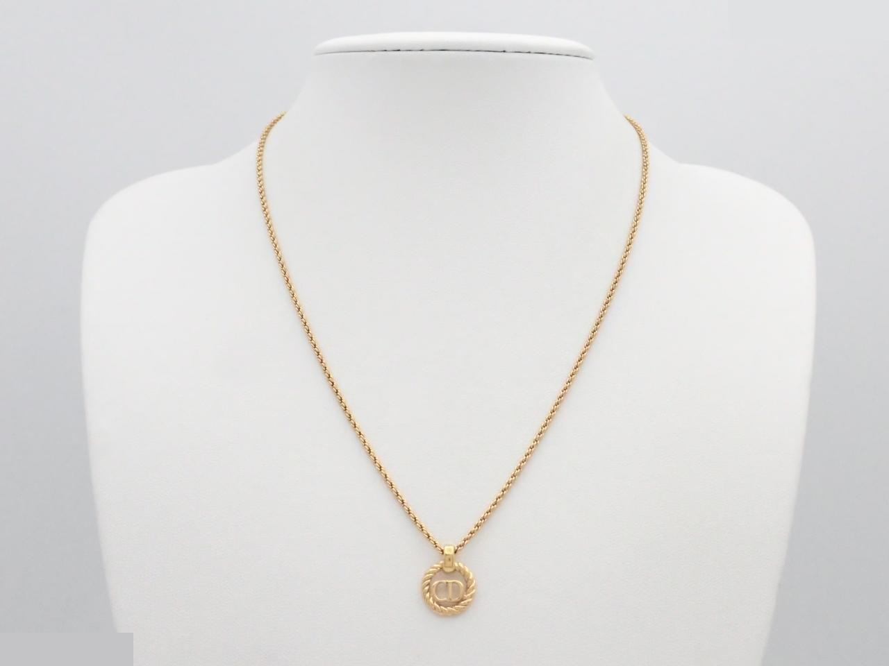 Gold chain, approximately 44 cm — view 3