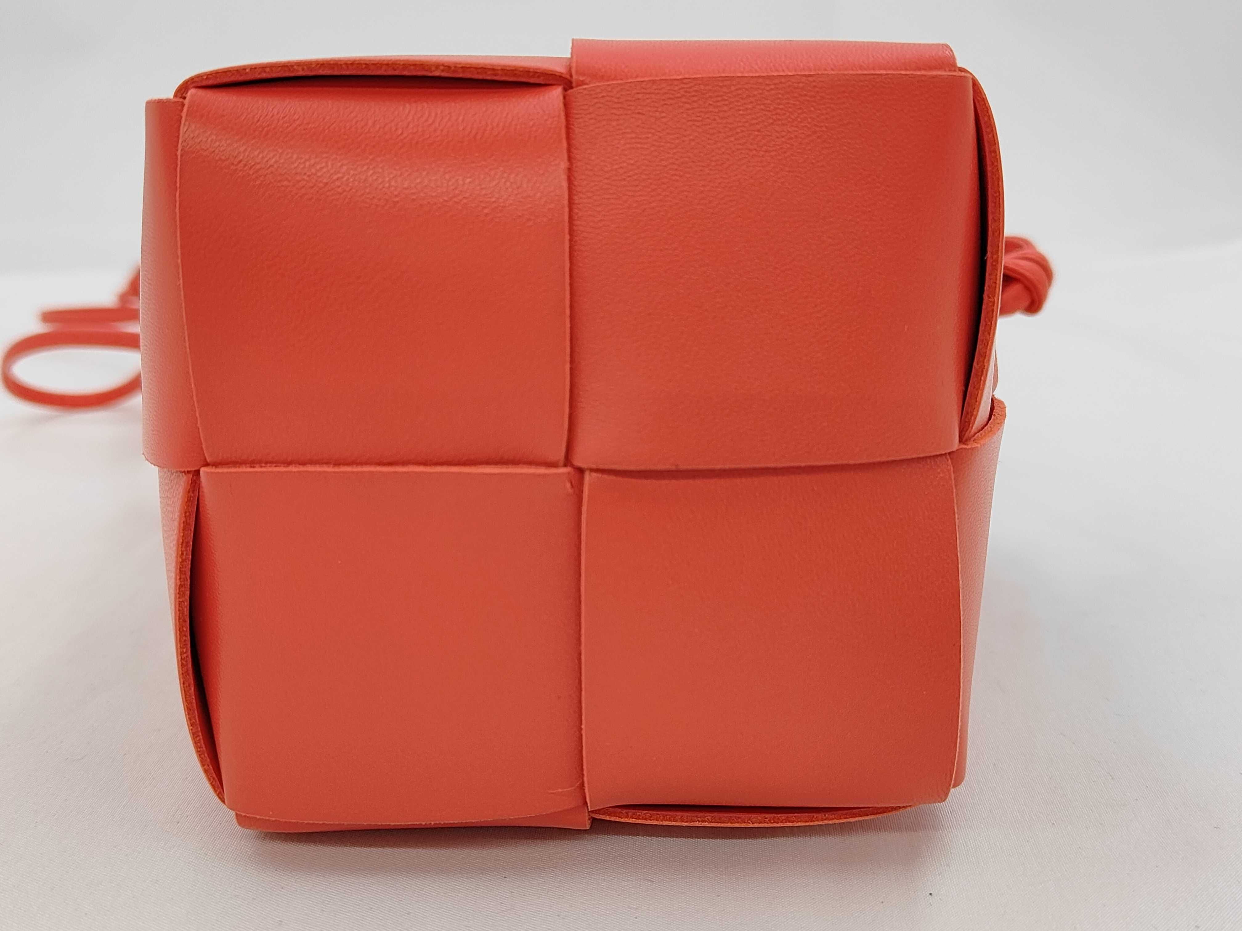 Intrecciato Bottega Veneta Cassette Mini Crossbody Bucket Shoulder Bag Red 680217 Shoulder Bag — view 5