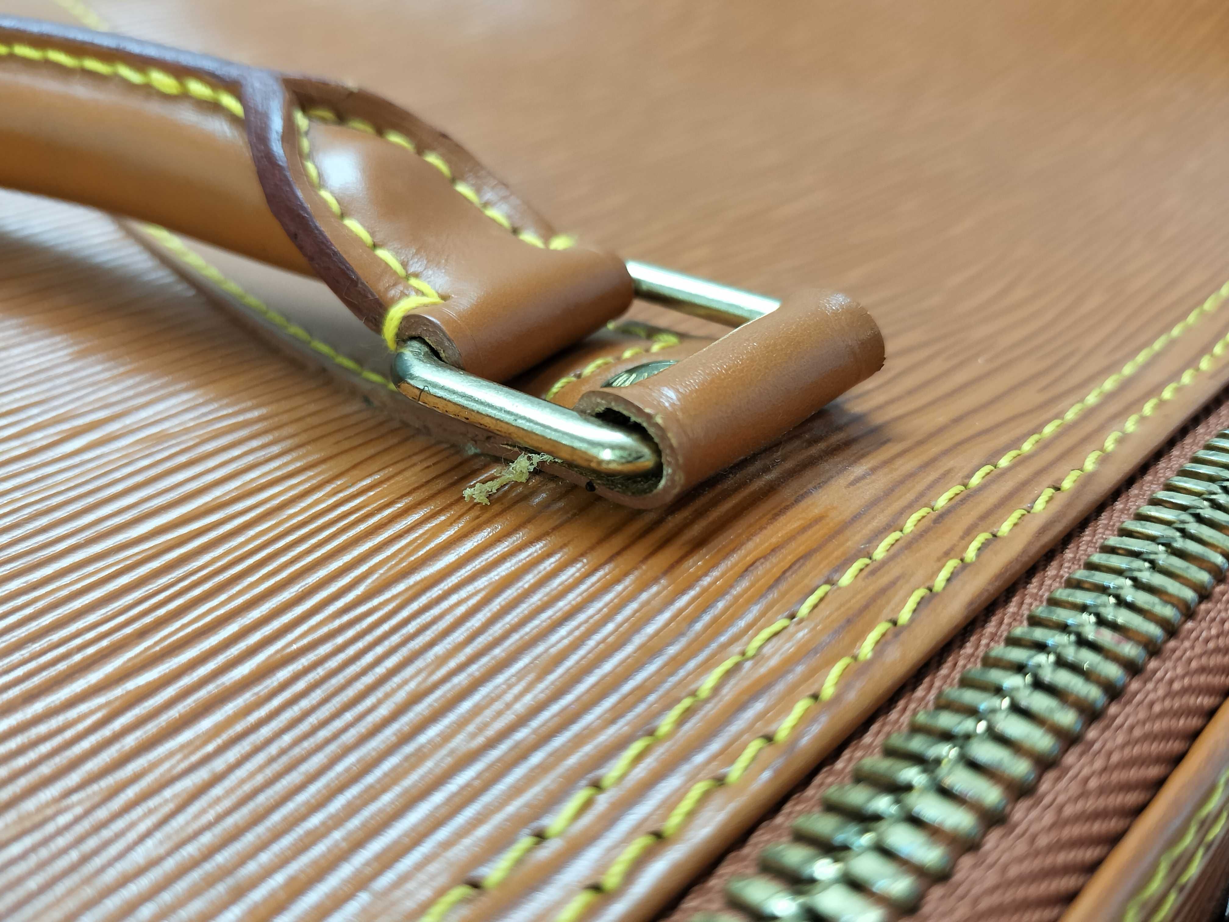 Epi Louis Vuitton Keepall 50 Boston Bag Epi M42968 Boston Bag — view 5
