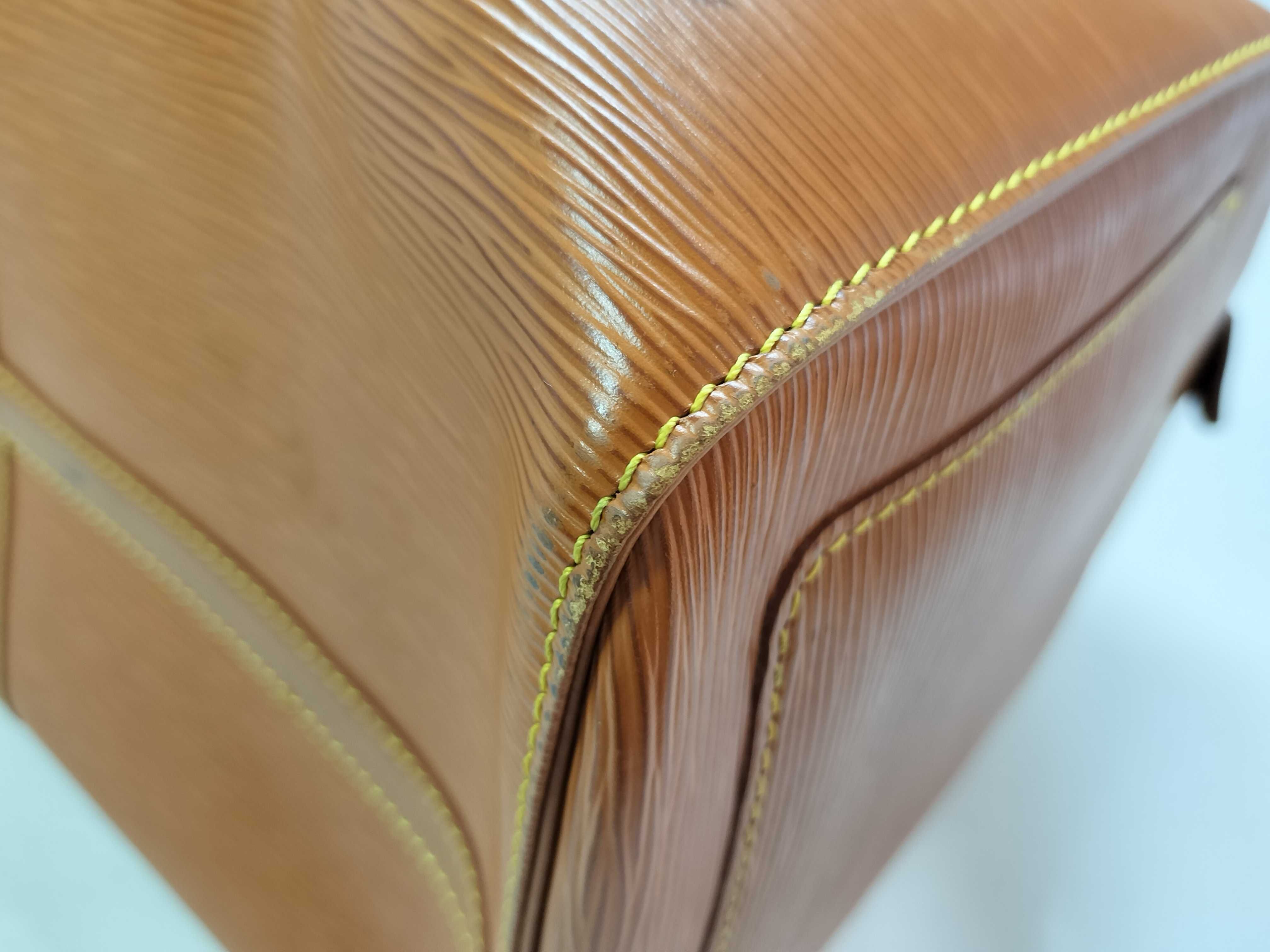 Epi Louis Vuitton Keepall 50 Boston Bag Epi M42968 Boston Bag — view 7