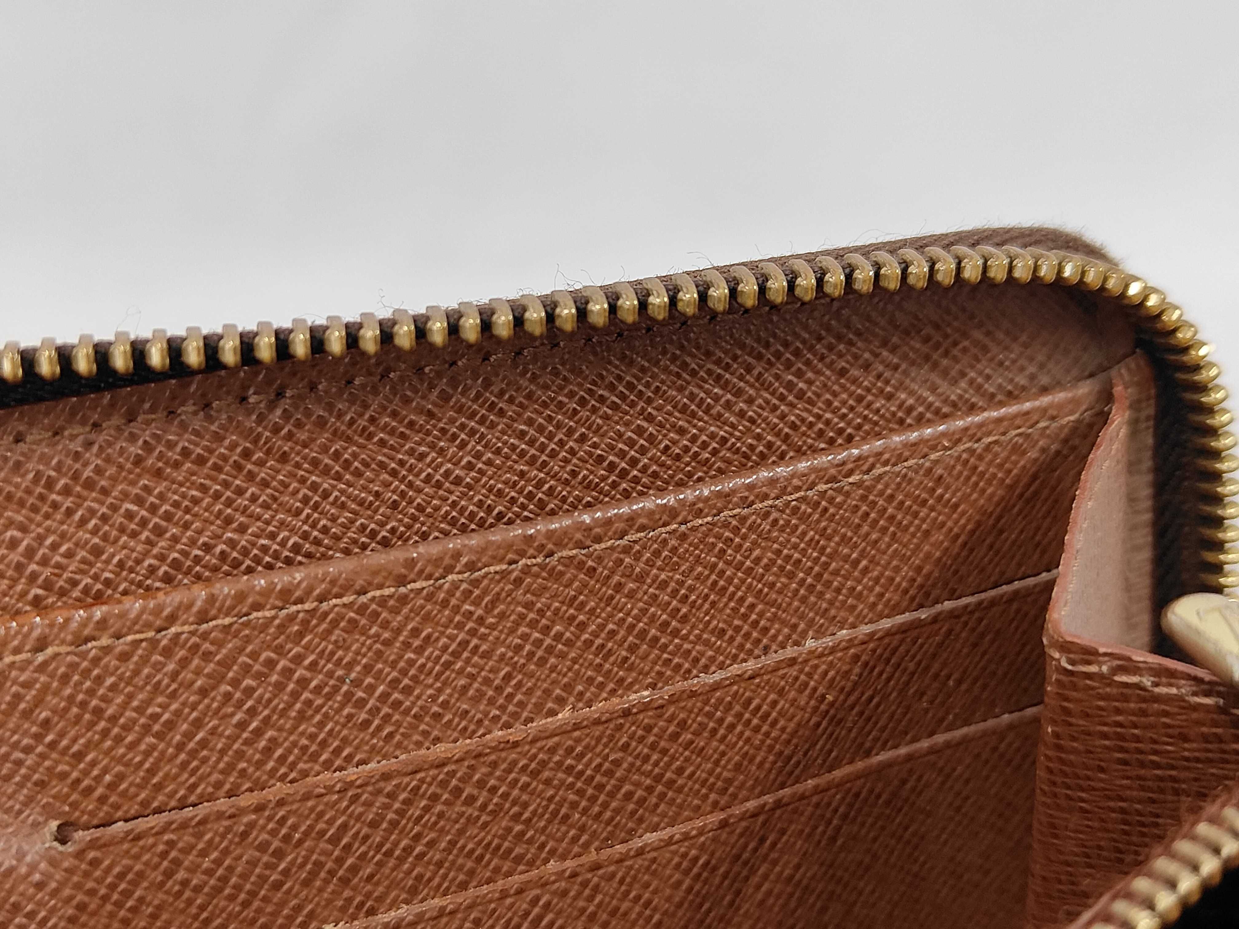 M42616 Monogram Zippy Wallet (with box) — view 9