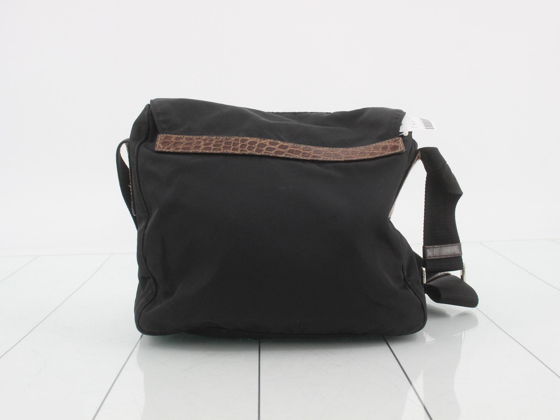 Shoulder bag, nylon, with logo plate — view 2