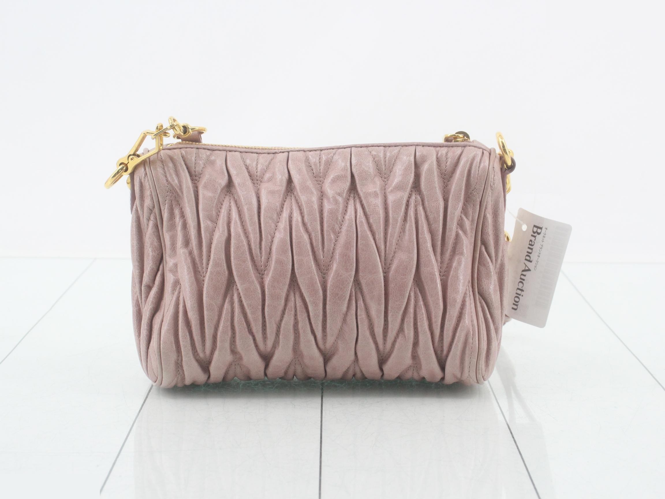 Matelassé (bag) - One-shoulder bag, pink — view 2