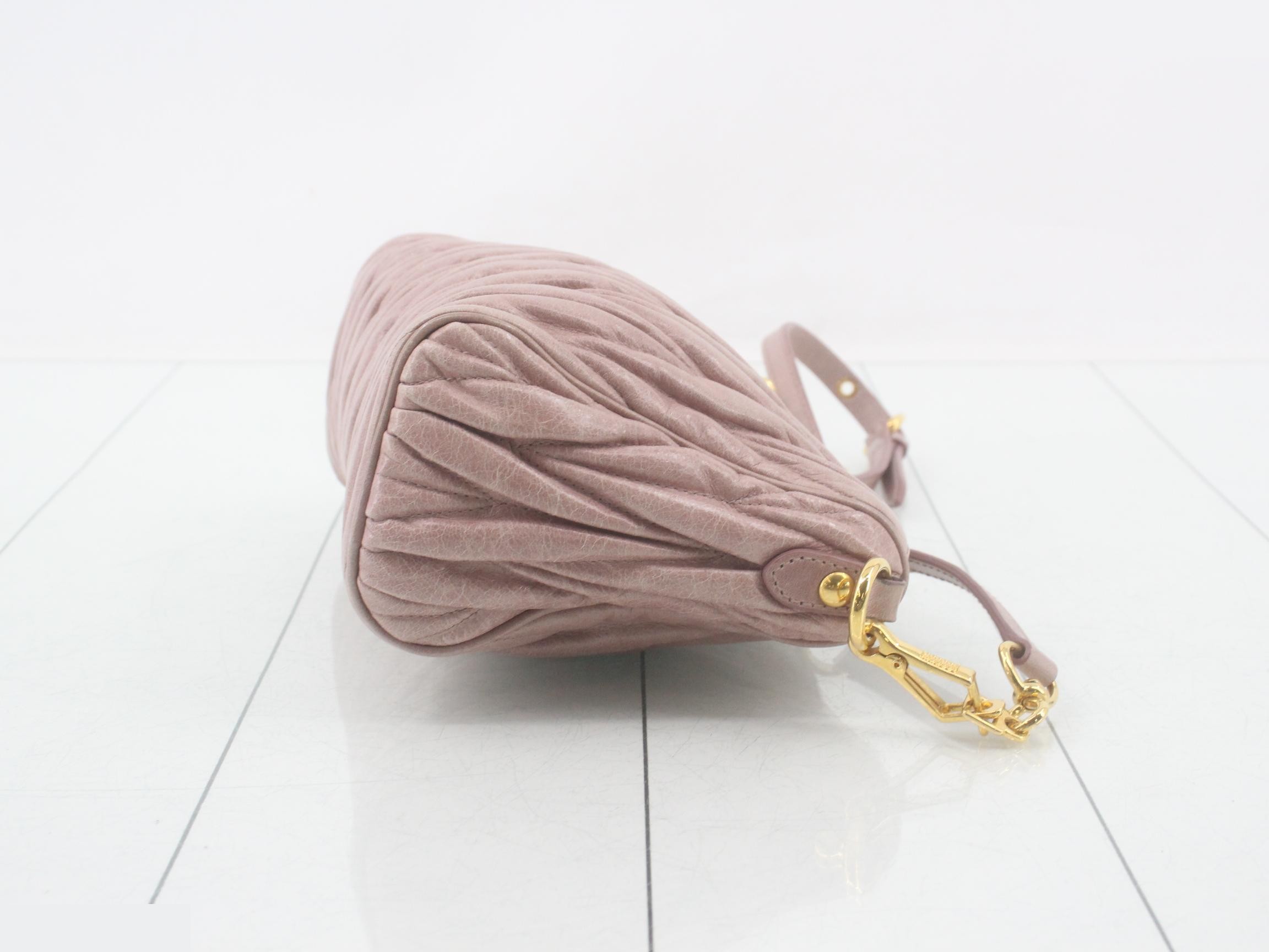Matelassé (bag) - One-shoulder bag, pink — view 3