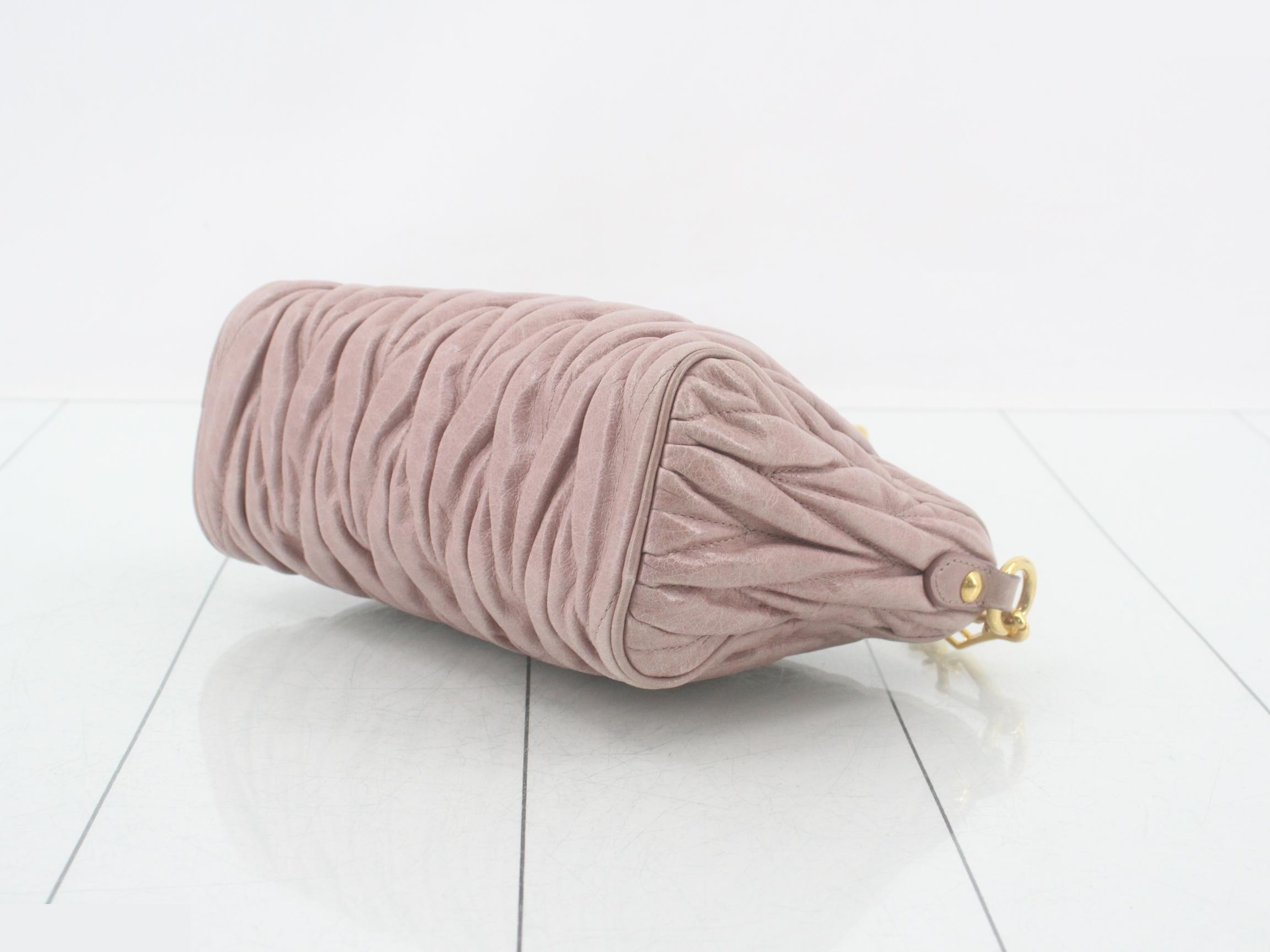 Matelassé (bag) - One-shoulder bag, pink — view 6