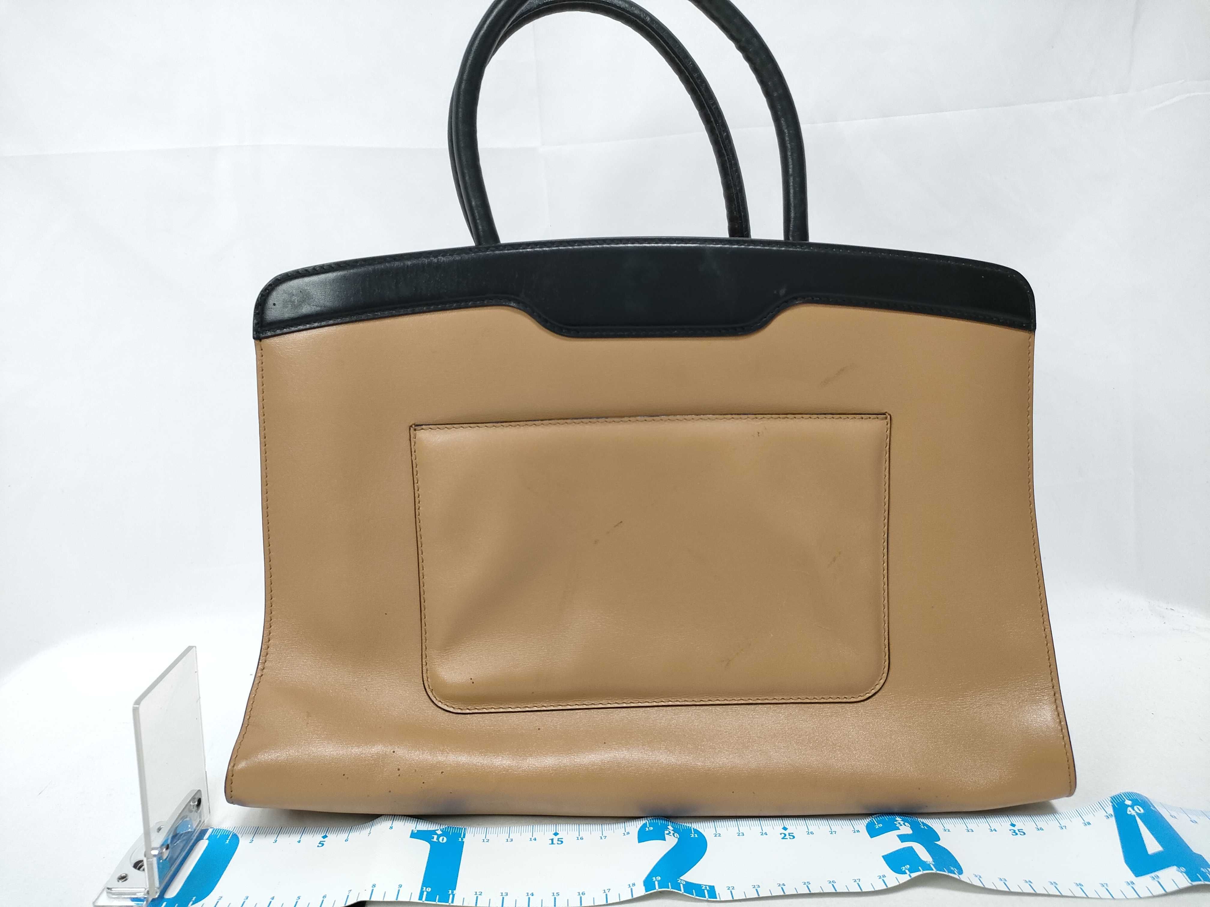 FR- Isabella Rossellini Leather Handbag Beige — view 2