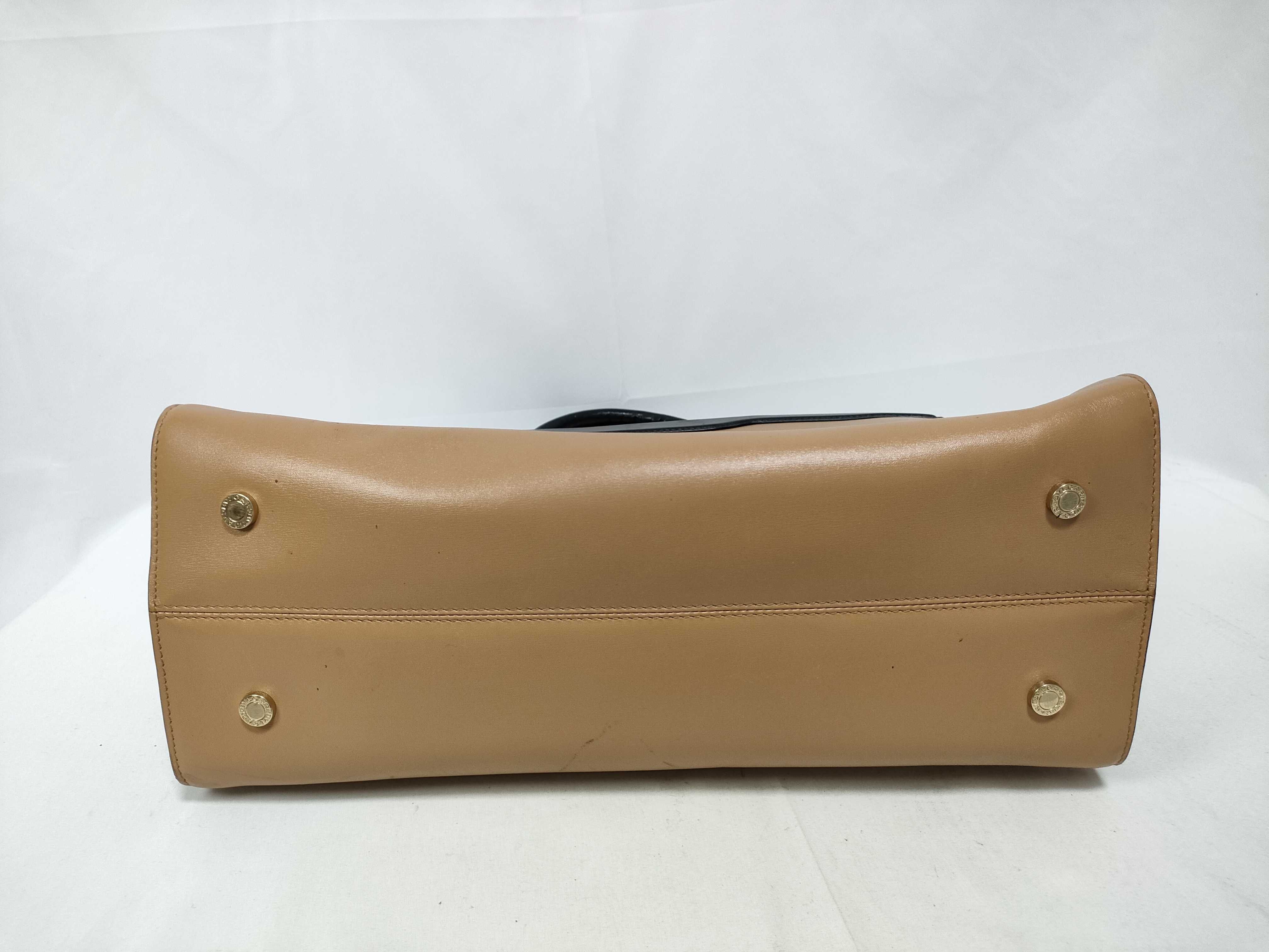 FR- Isabella Rossellini Leather Handbag Beige — view 3