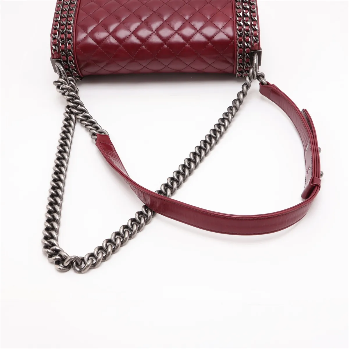 Boy Chanel 25 Vintage Calfskin Chain Shoulder Bag, Bordeaux, Gunmetal Hardware, 23287162, Serial Number 23-series, A67086 — view 5