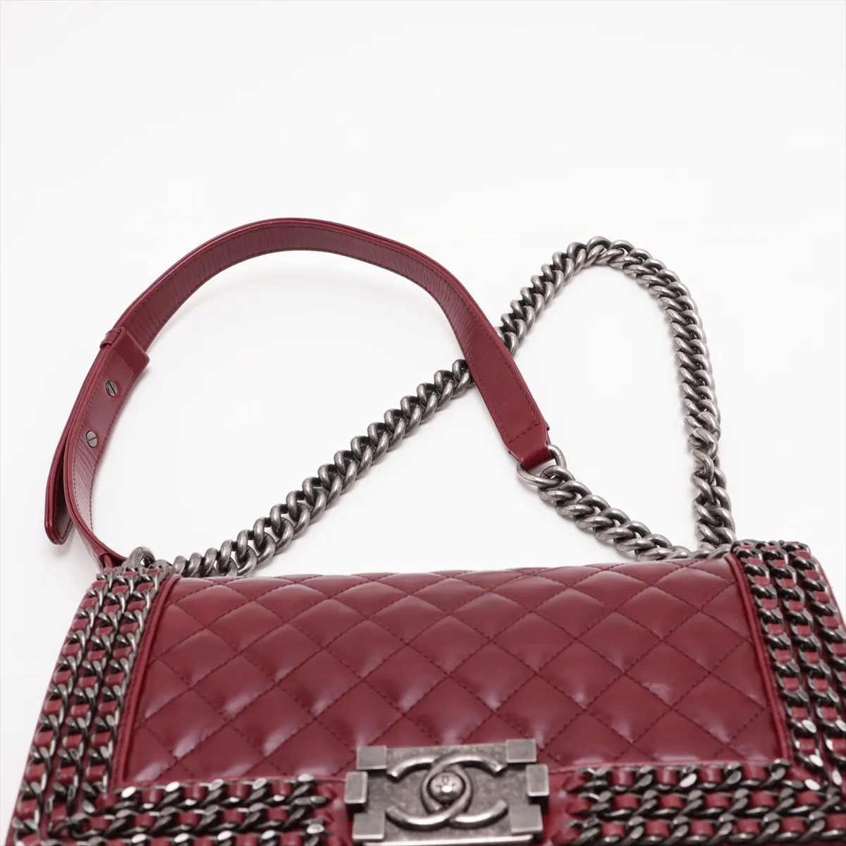 Boy Chanel 25 Vintage Calfskin Chain Shoulder Bag, Bordeaux, Gunmetal Hardware, 23287162, Serial Number 23-series, A67086 — view 6