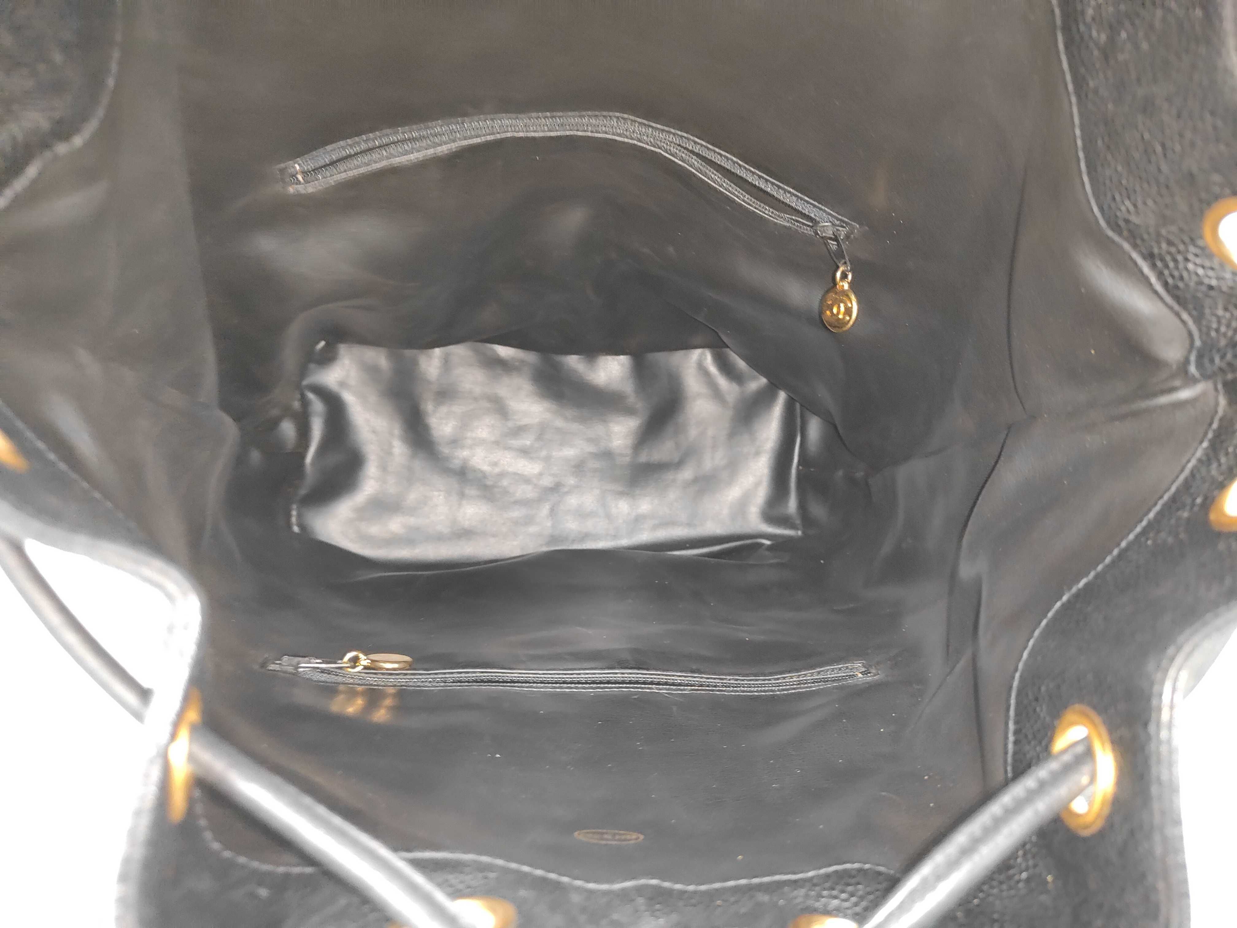 backpack, grained calfskin, black and gold, Matelassé style. — view 8