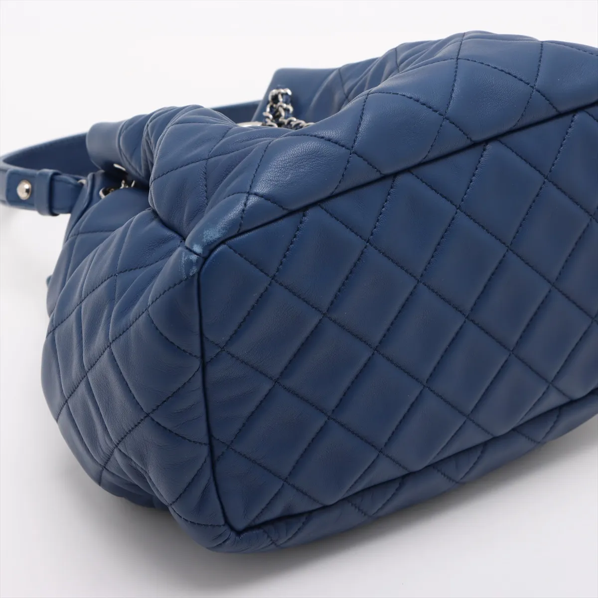 Matelasse Lambskin Chain Shoulder Bag Drawstring Blue Silver Hardware 25125420 25th Series — view 4