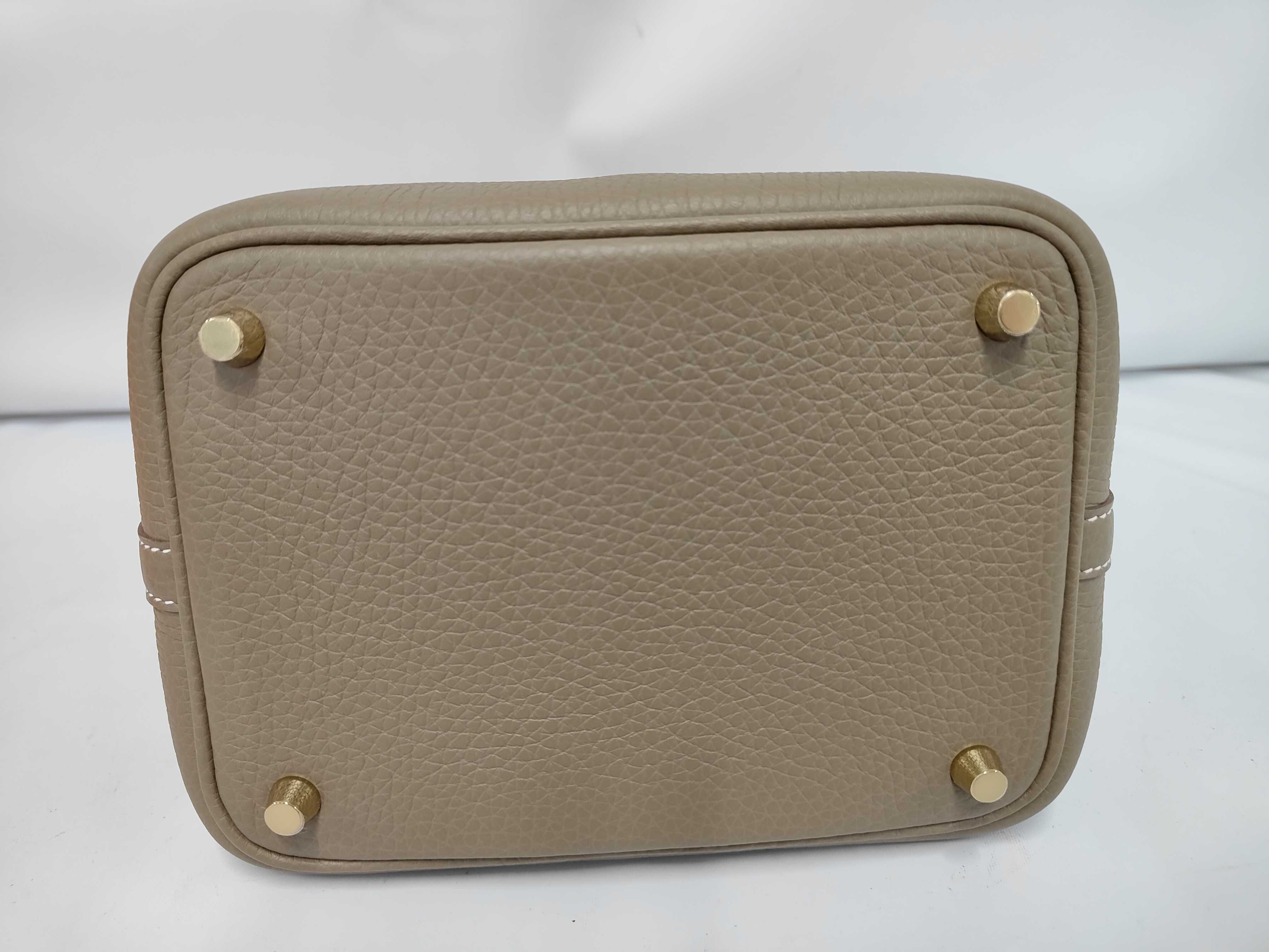 Picotin Lock PM Etoupe Taurillon Leather Gold Hardware G AU 006 MM Handbag — view 3