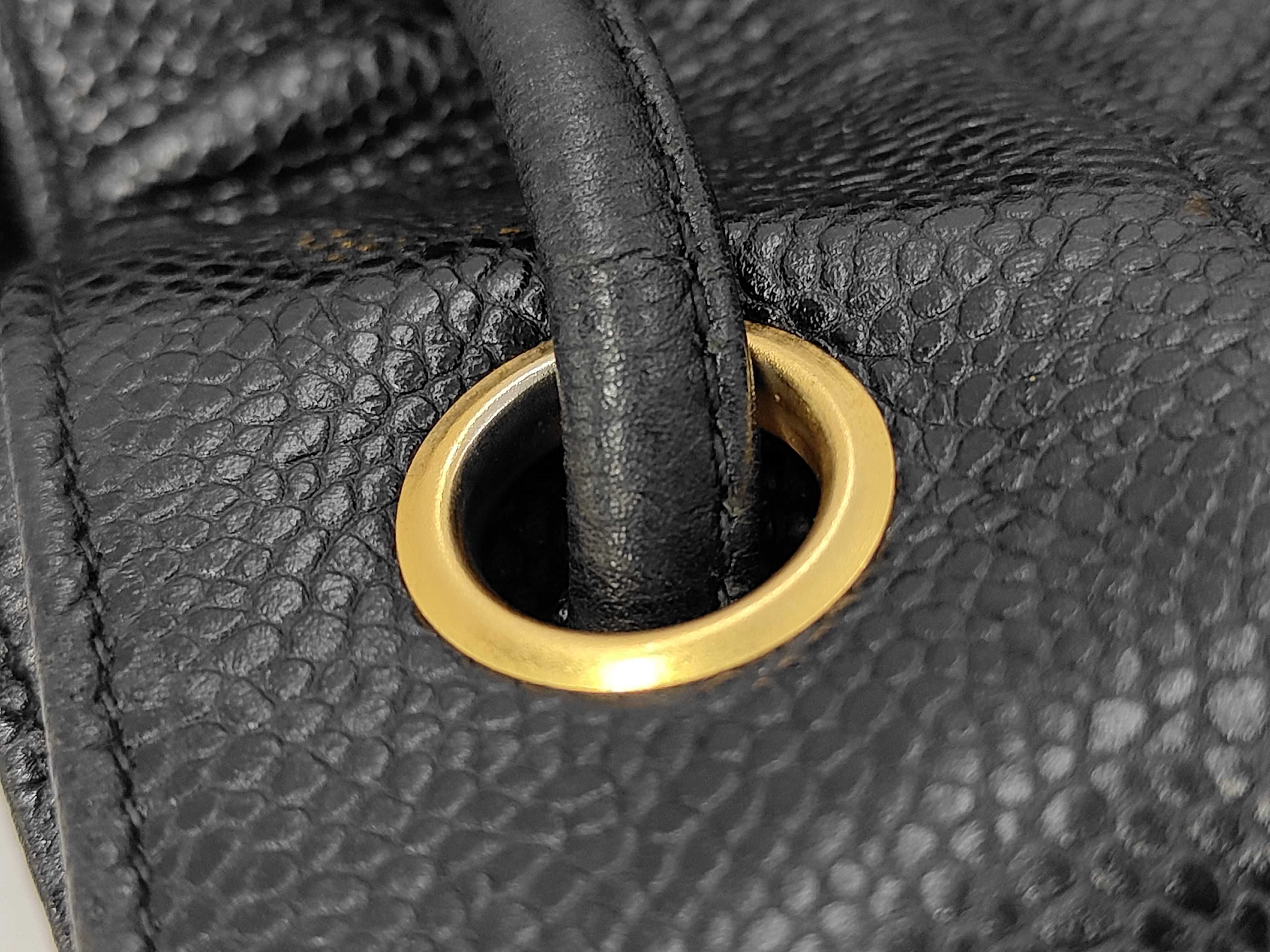 backpack, grained calfskin, black and gold, Matelassé style. — view 11