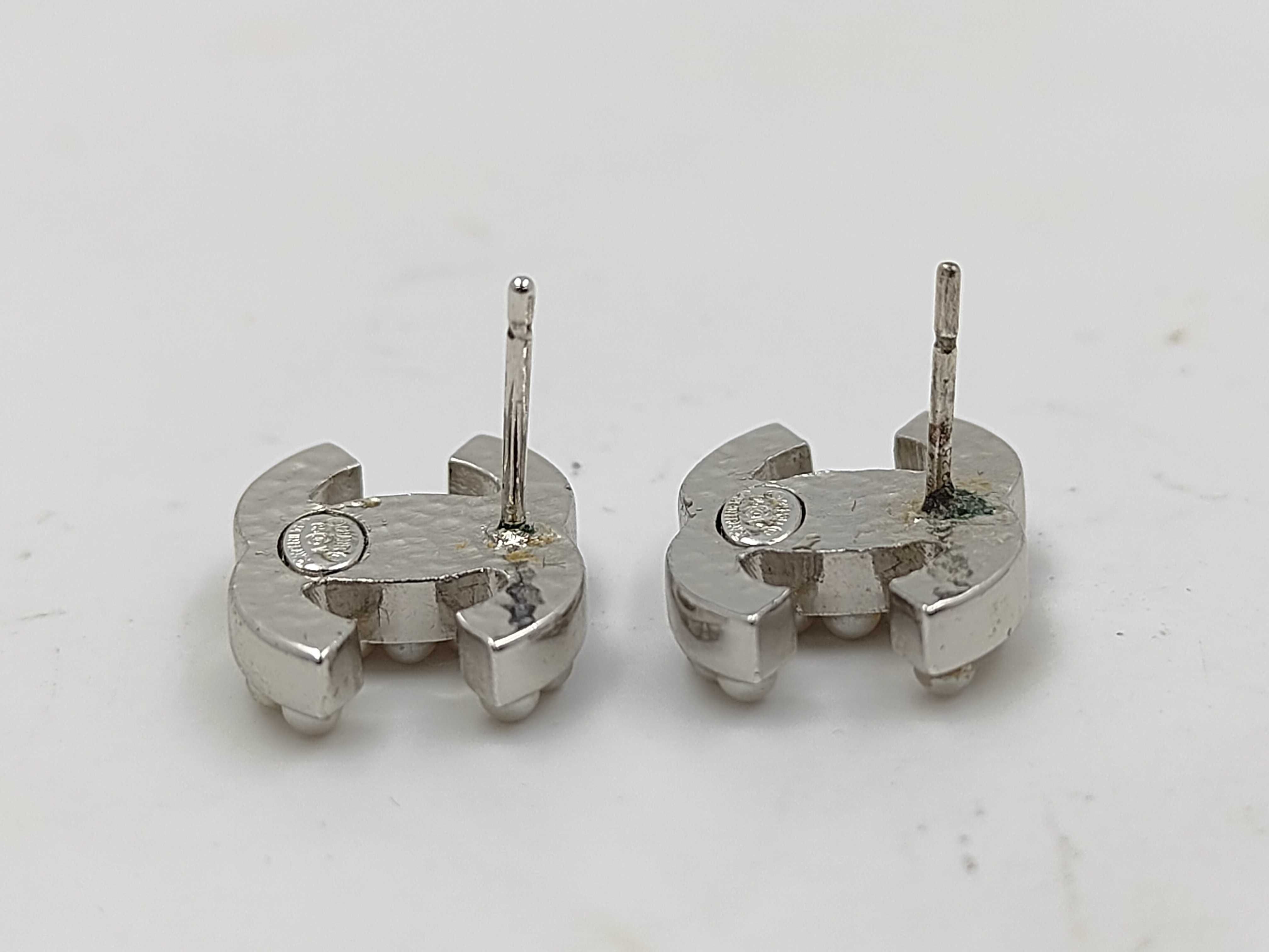 earrings — view 4
