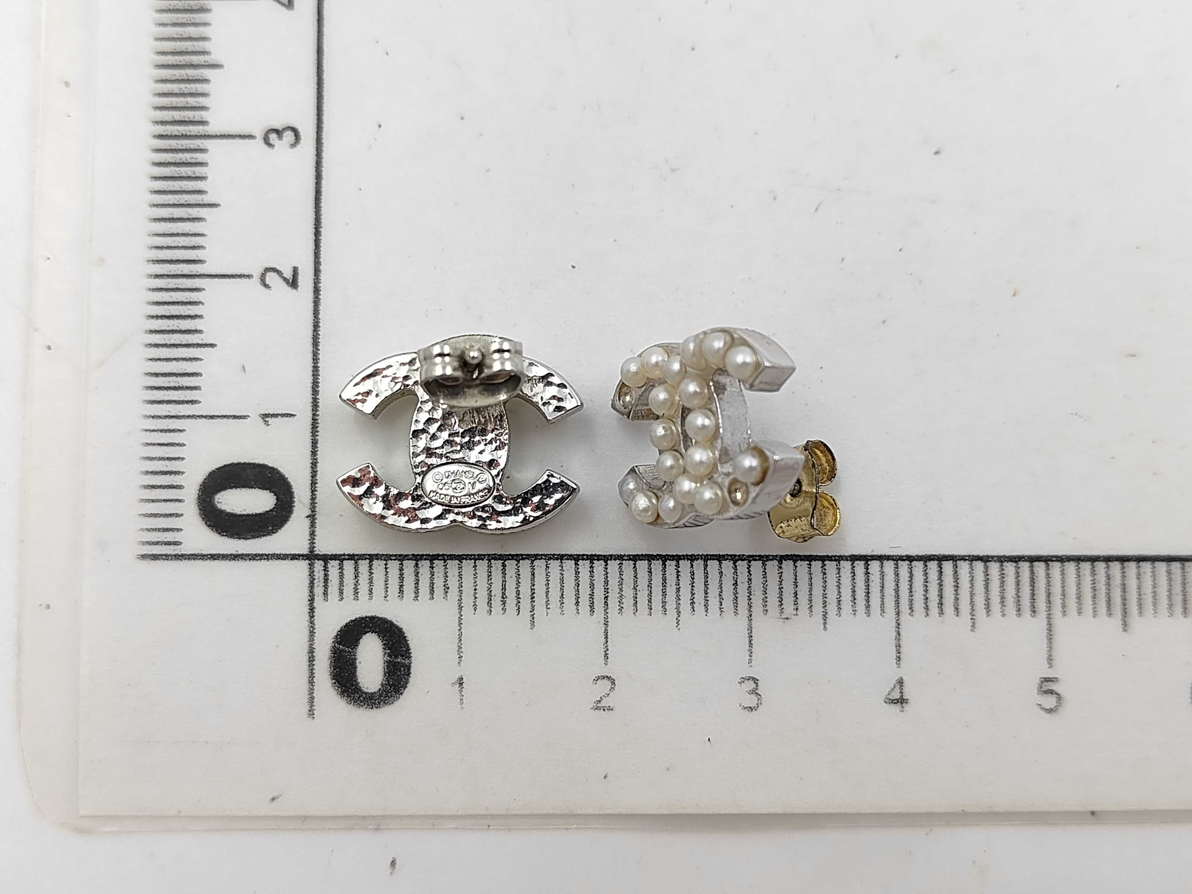 earrings — view 6