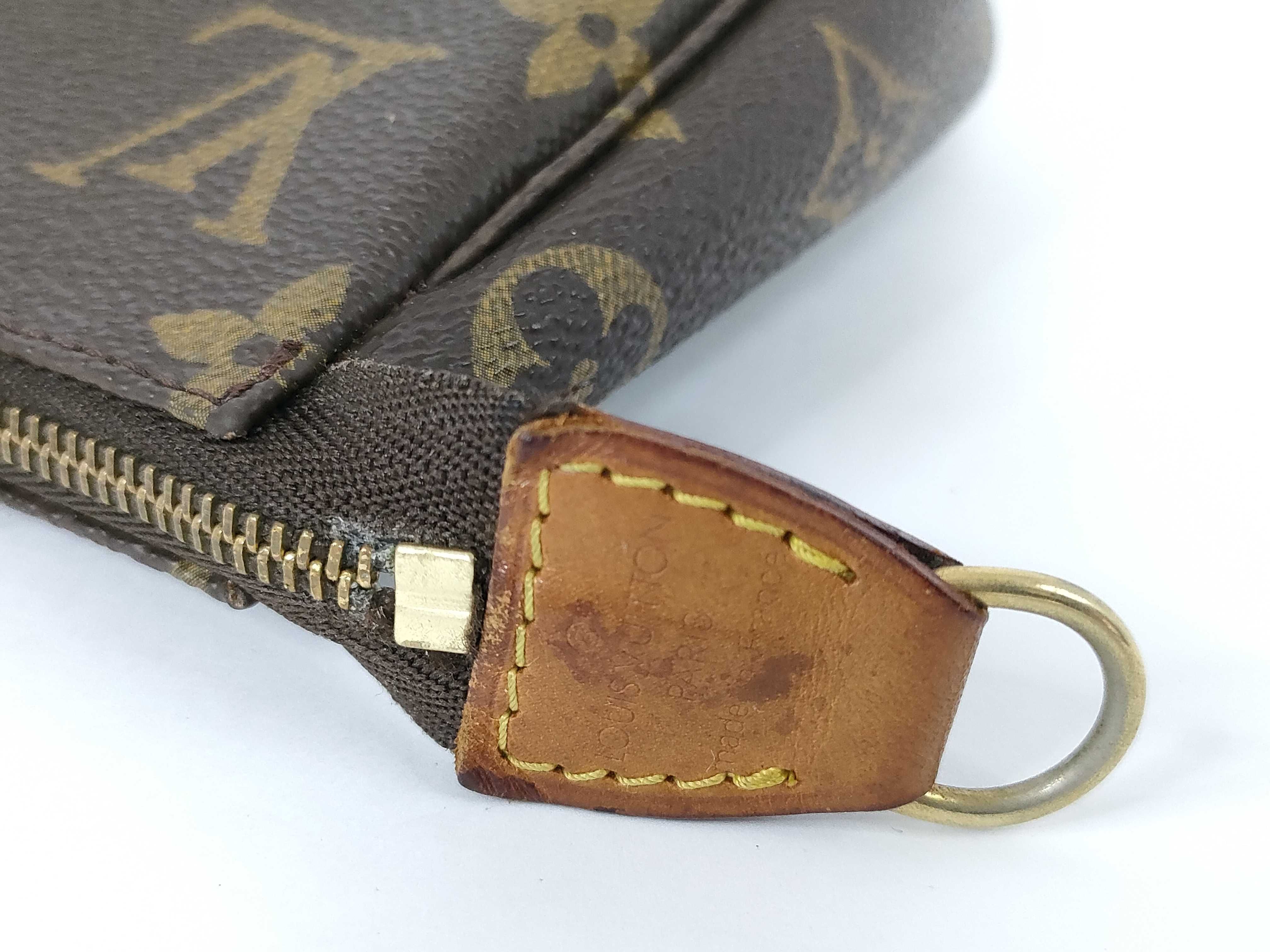 Monogram Pochette Accessoires Monogram M51980 Pouch — view 9