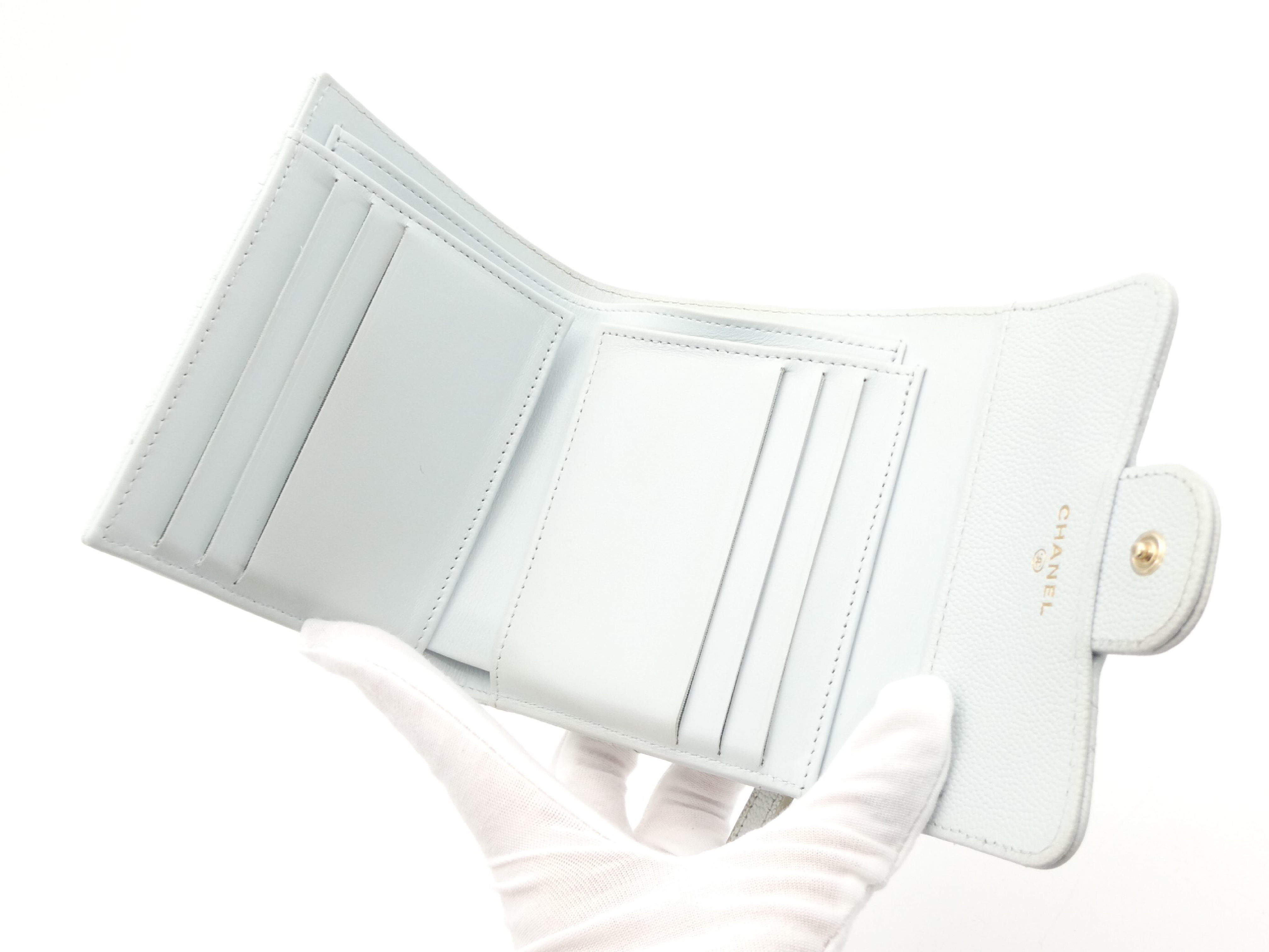 Matelassé Caviar Skin Coco Mark Tri-fold Wallet — view 6