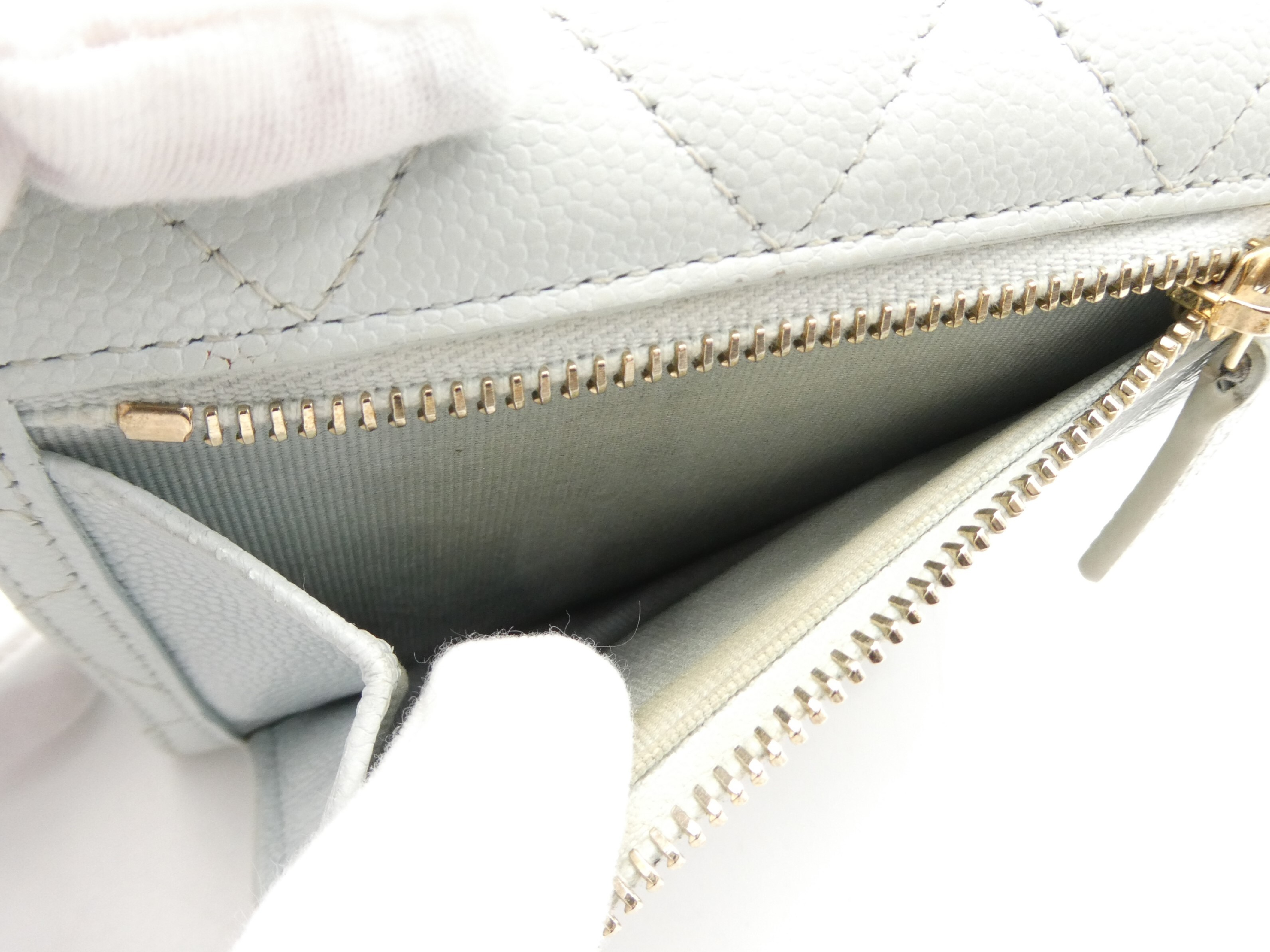 Matelassé Caviar Skin Coco Mark Tri-fold Wallet — view 7