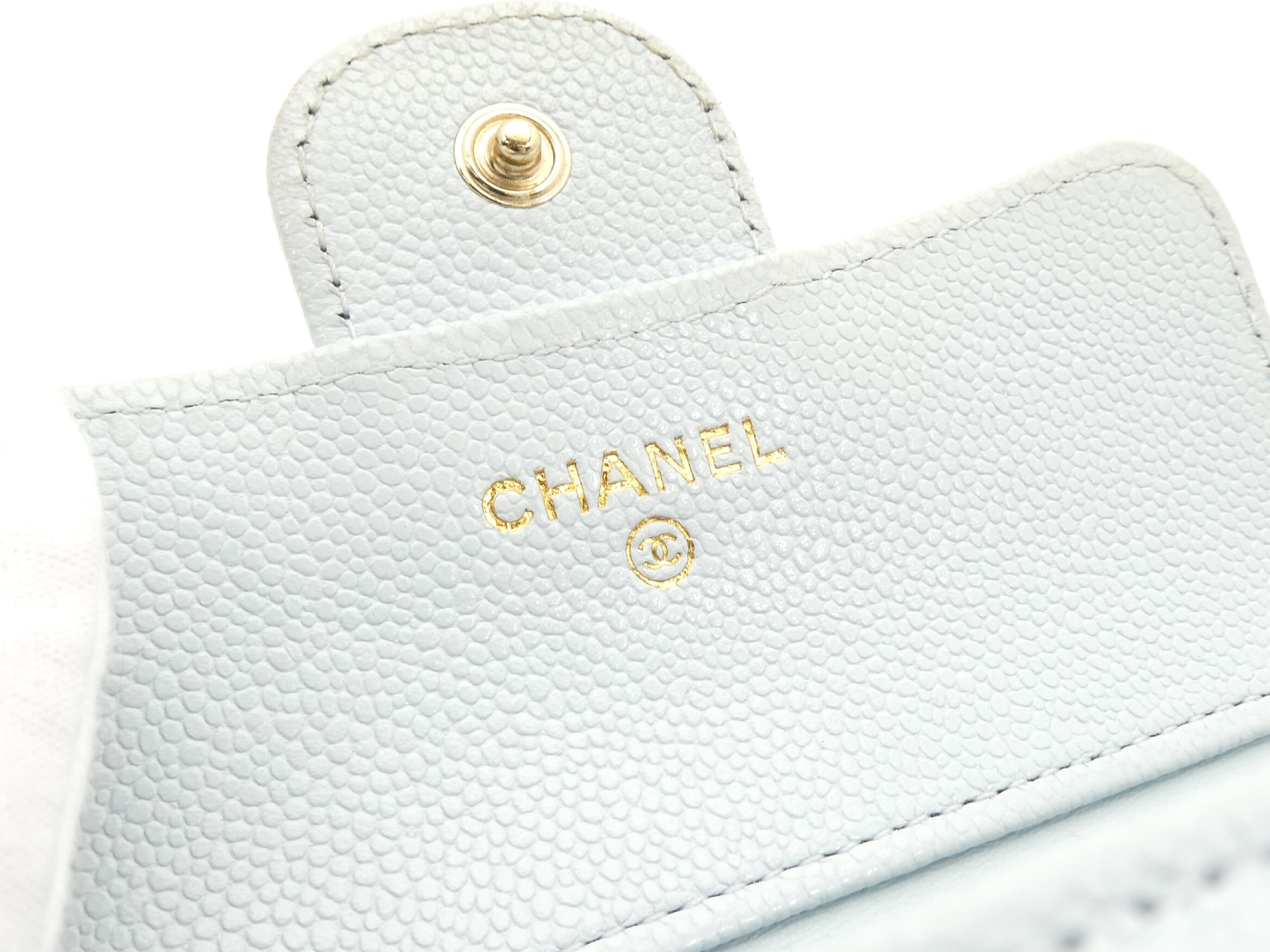 Matelassé Caviar Skin Coco Mark Tri-fold Wallet — view 8