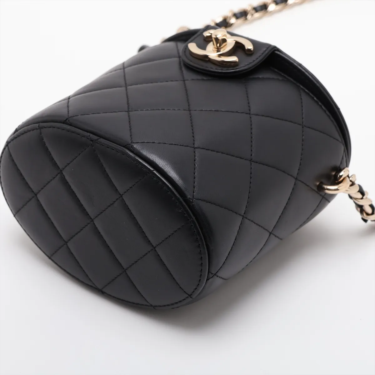 Matelassé Lambskin Chain Shoulder Bag, Black with Gold Hardware, 29238236, Serial Number 29 — view 3