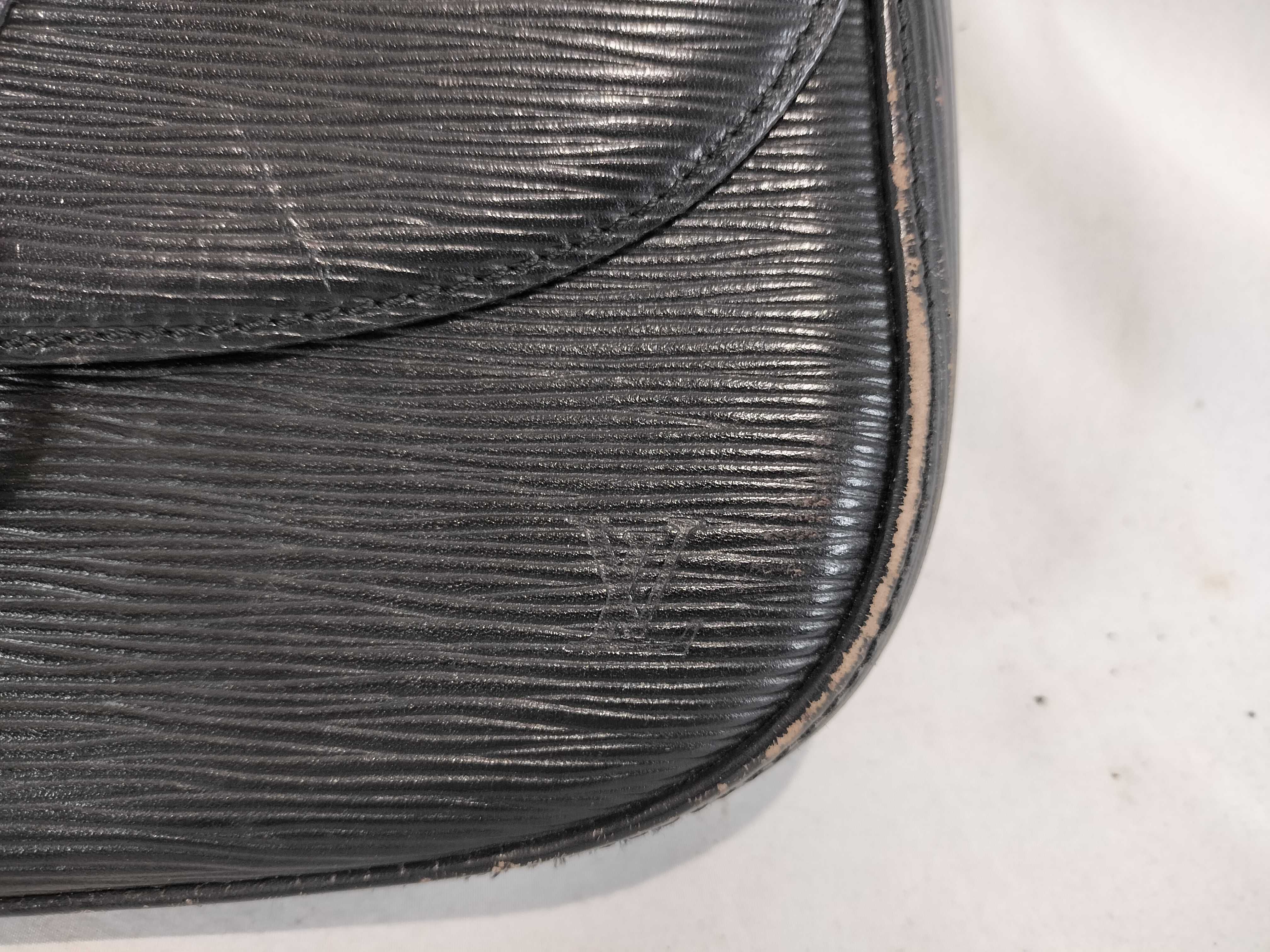Epi Saint Cloud Black Shoulder Bag — view 2