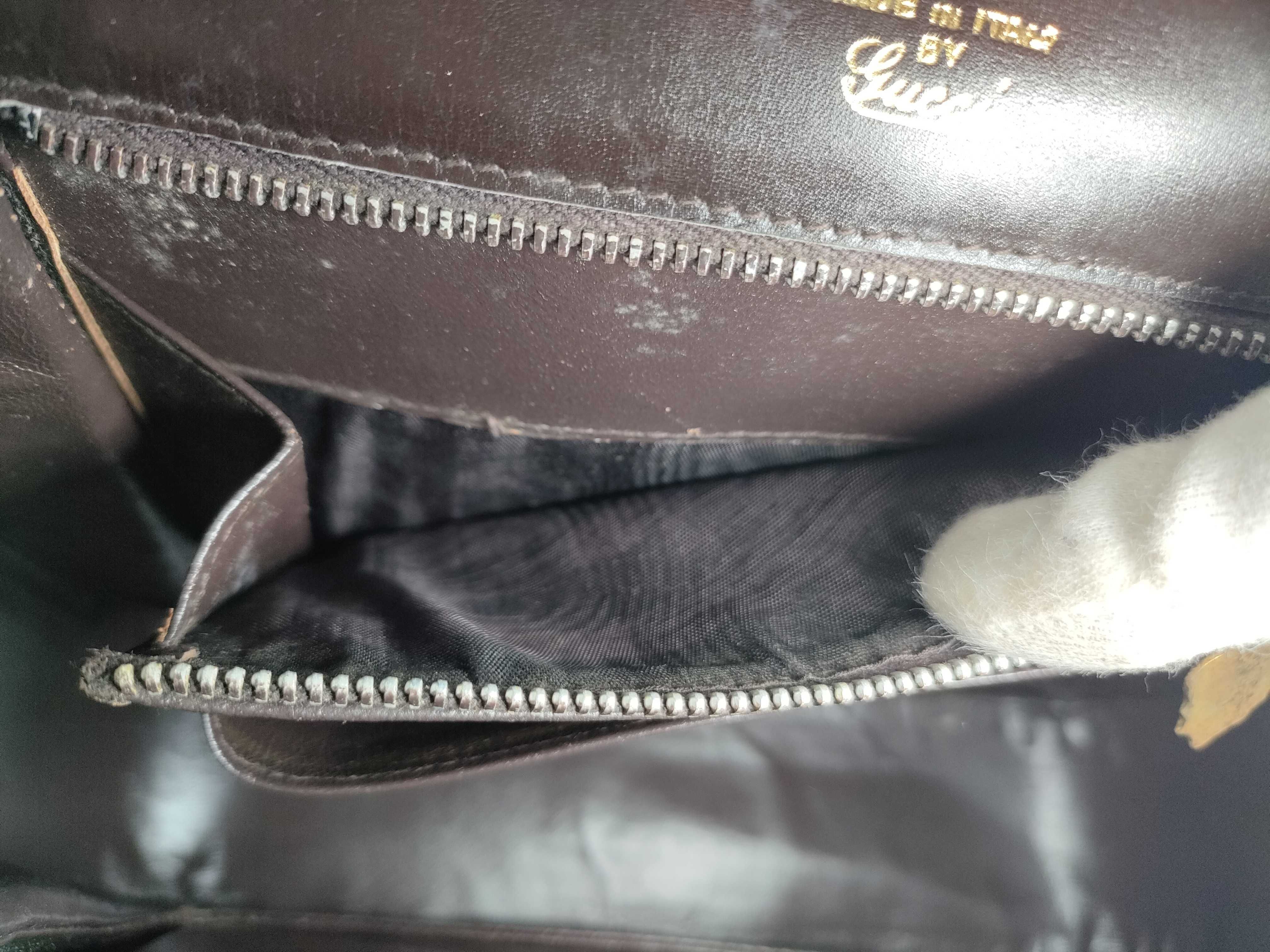 Old Gucci Old Leather Shoulder Bag — view 13