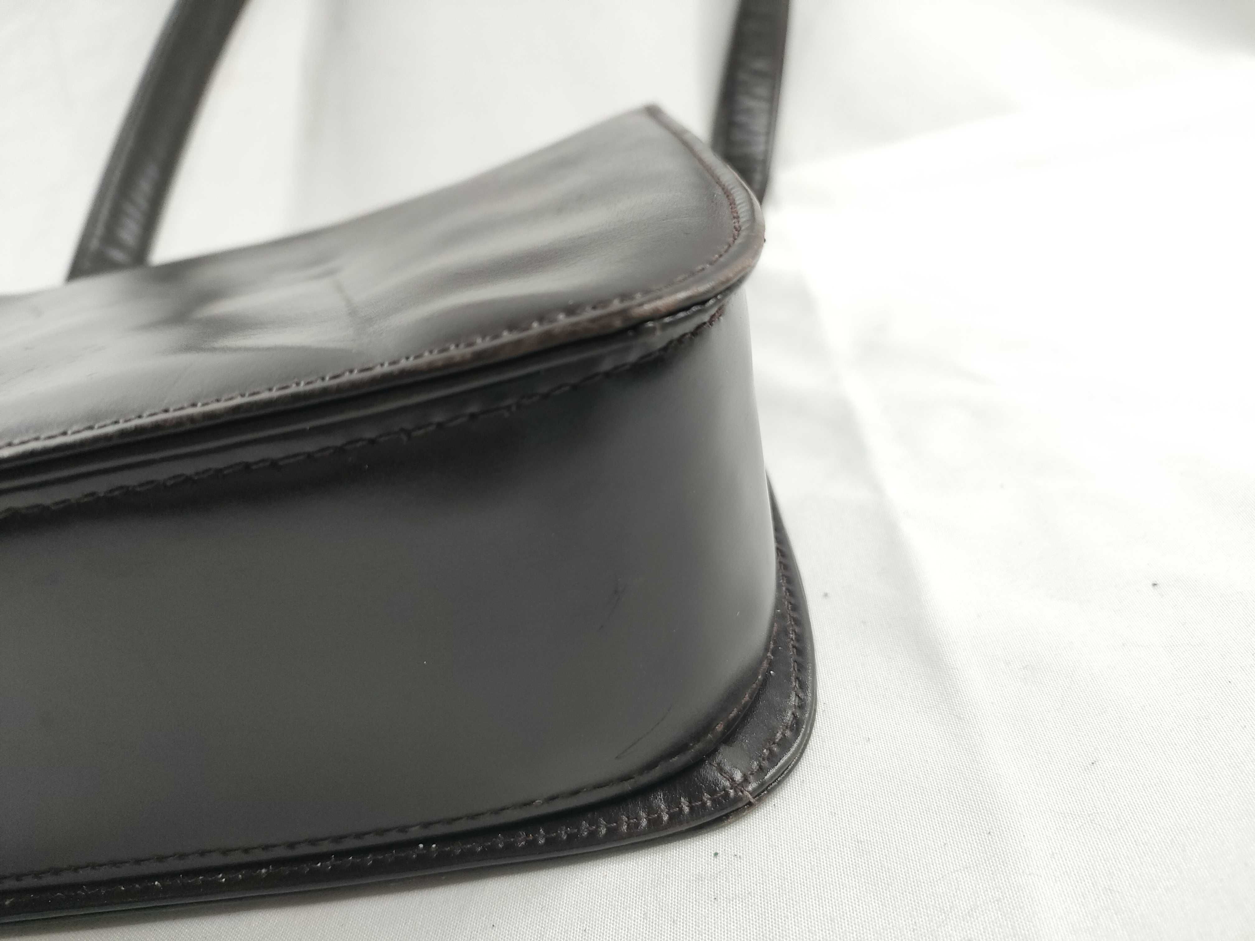 Old Gucci Old Leather Shoulder Bag — view 5