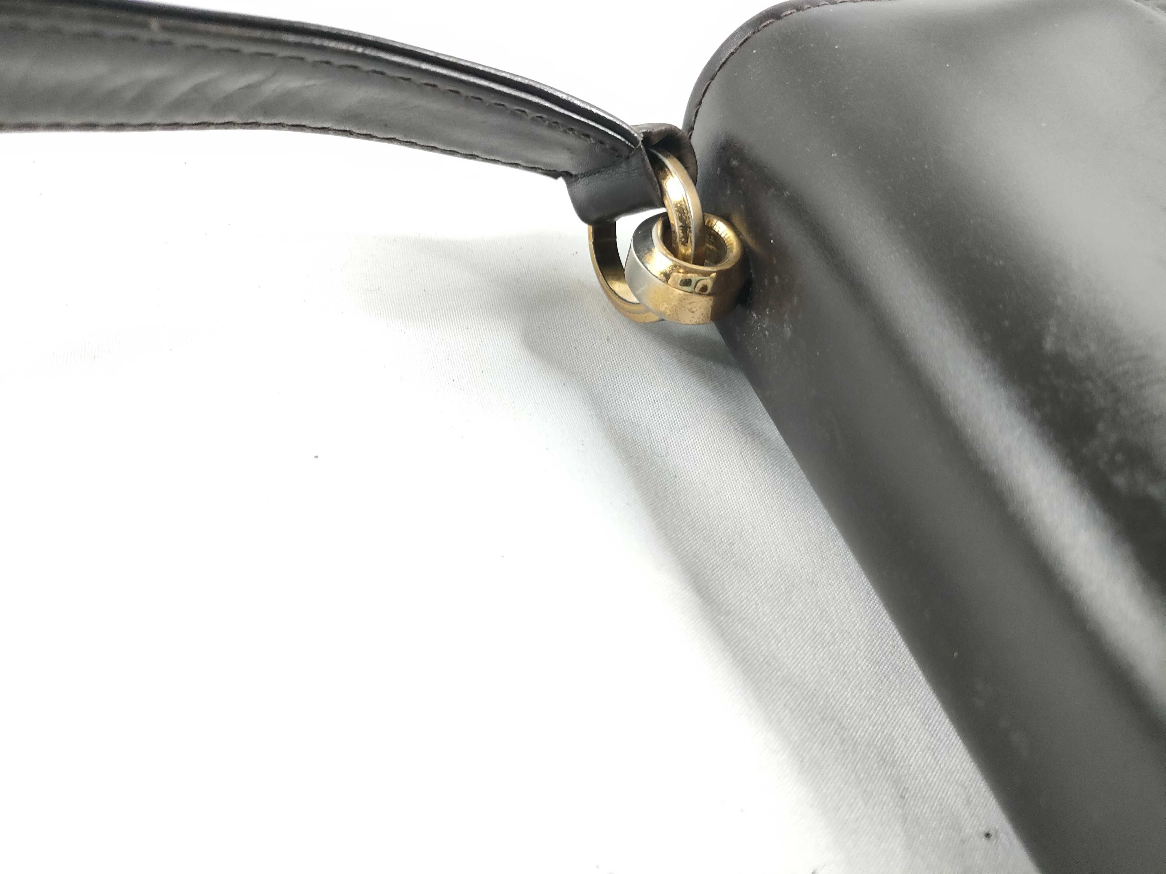 Old Gucci Old Leather Shoulder Bag — view 8