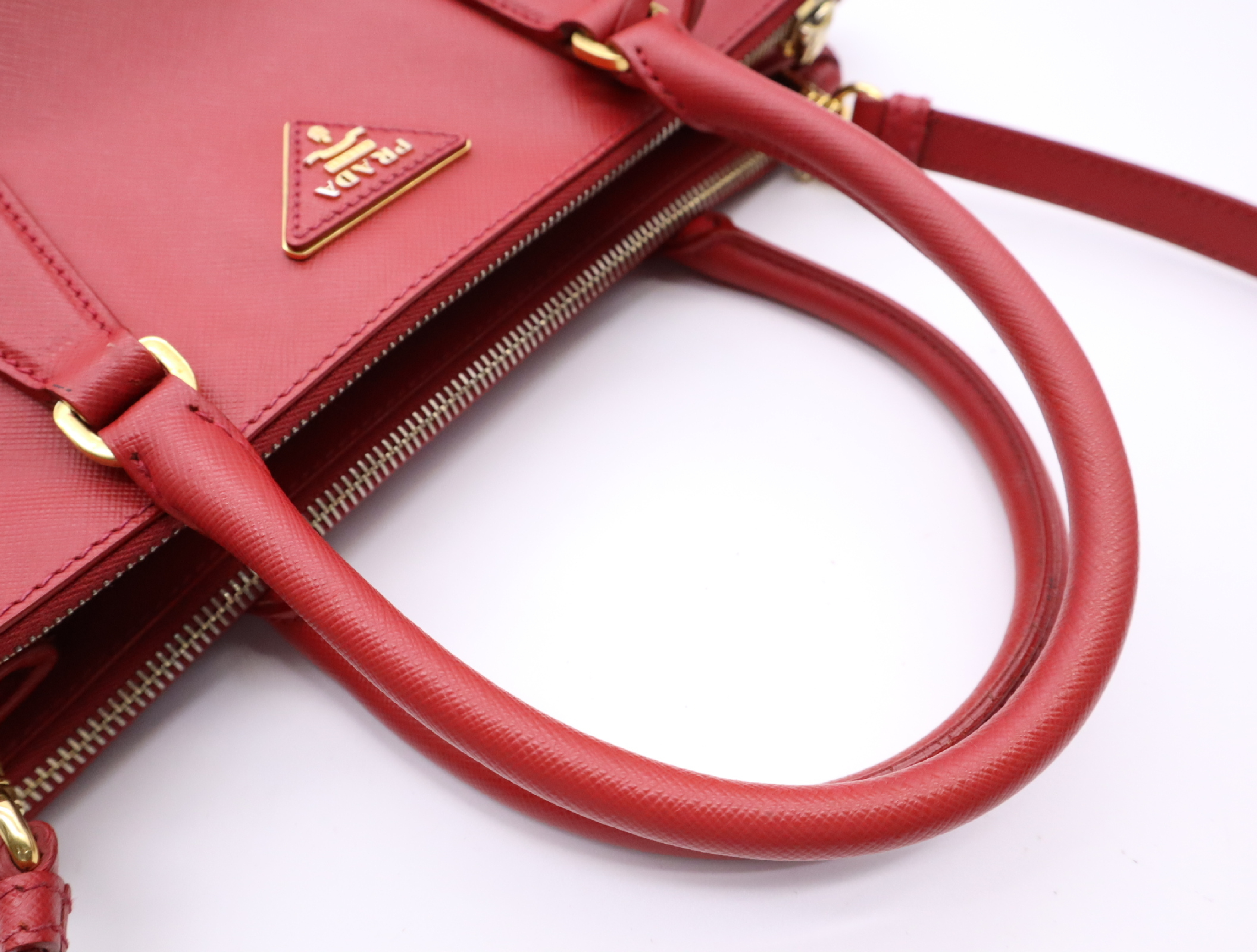 Leather Galleria Handbag, Red, Gold Hardware, with Shoulder Strap and Charm. — view 13