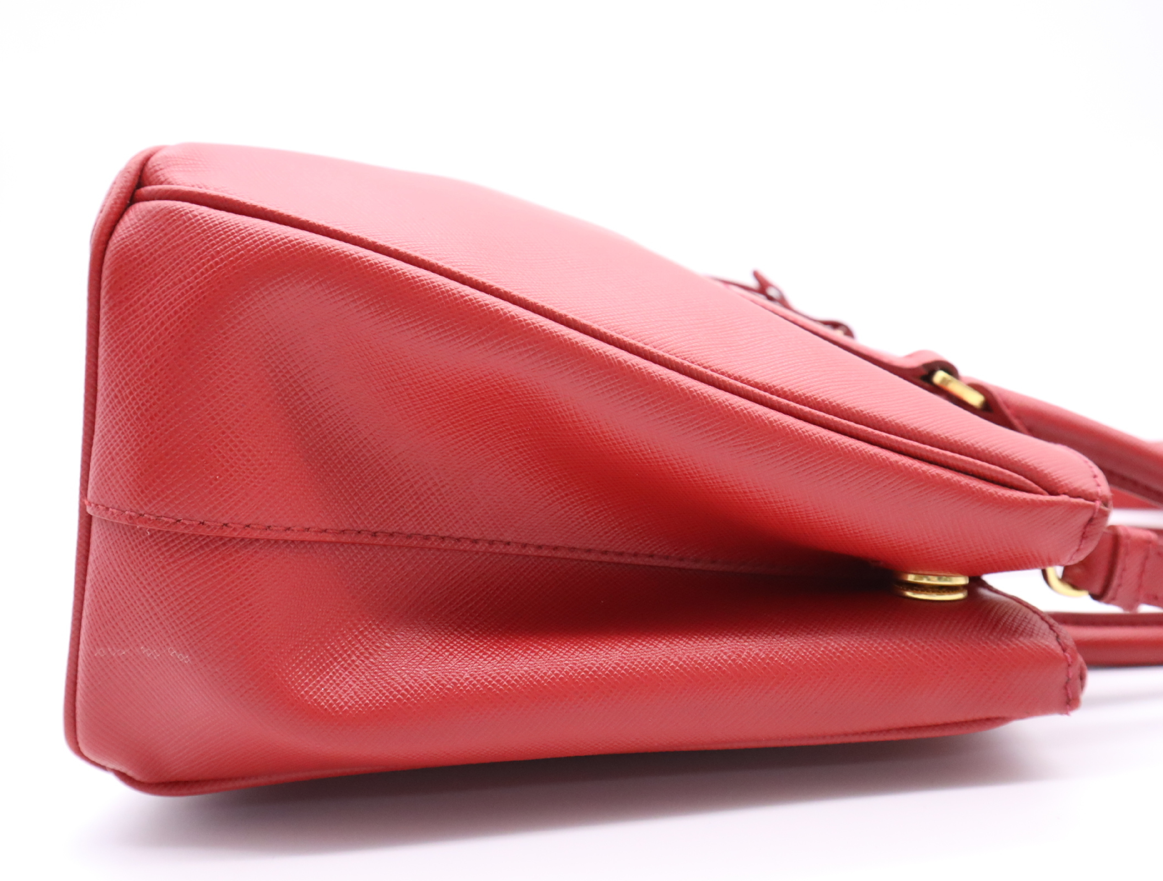 Leather Galleria Handbag, Red, Gold Hardware, with Shoulder Strap and Charm. — view 5