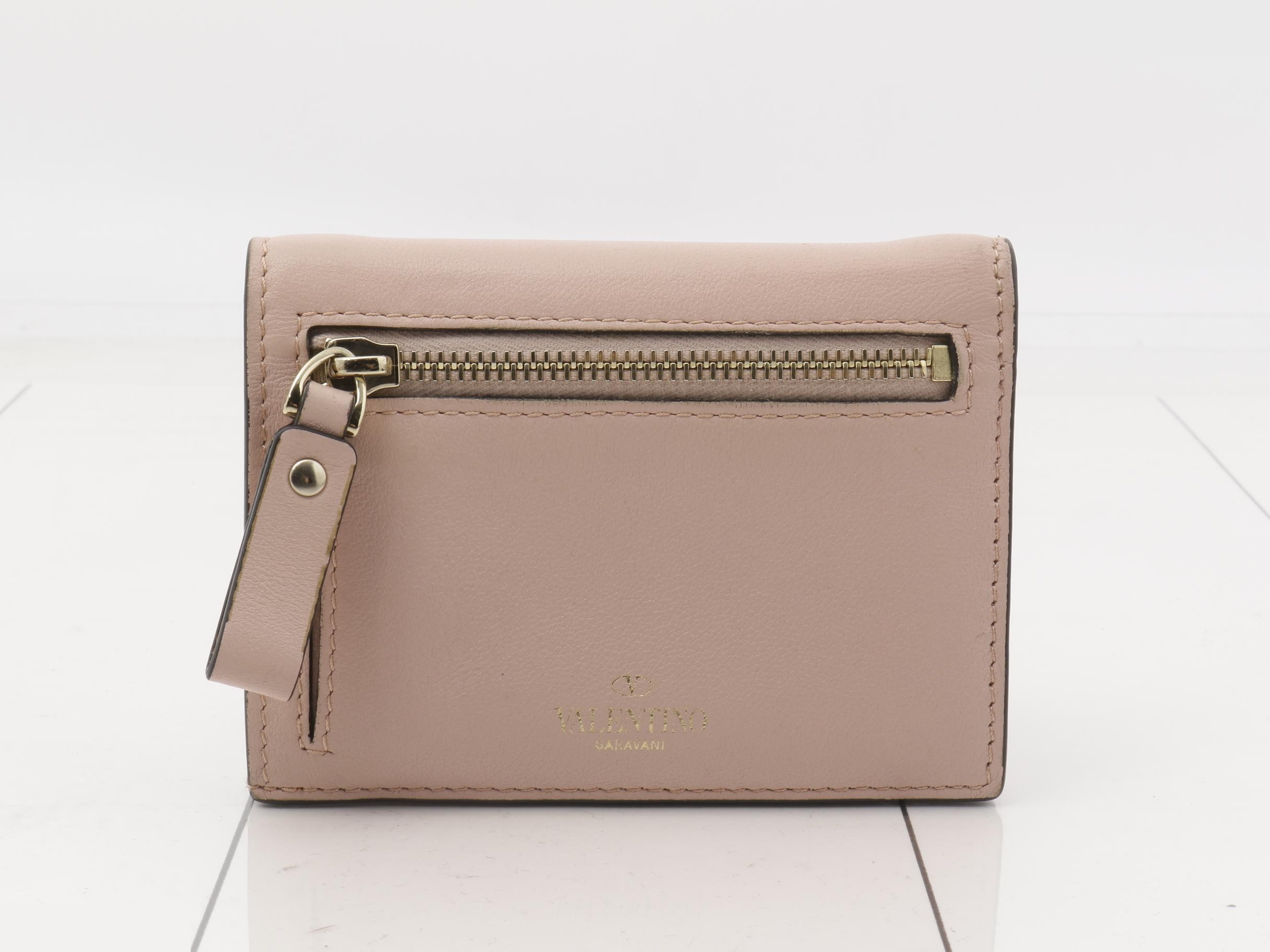 Bi-fold wallet, studs, pink leather — view 2