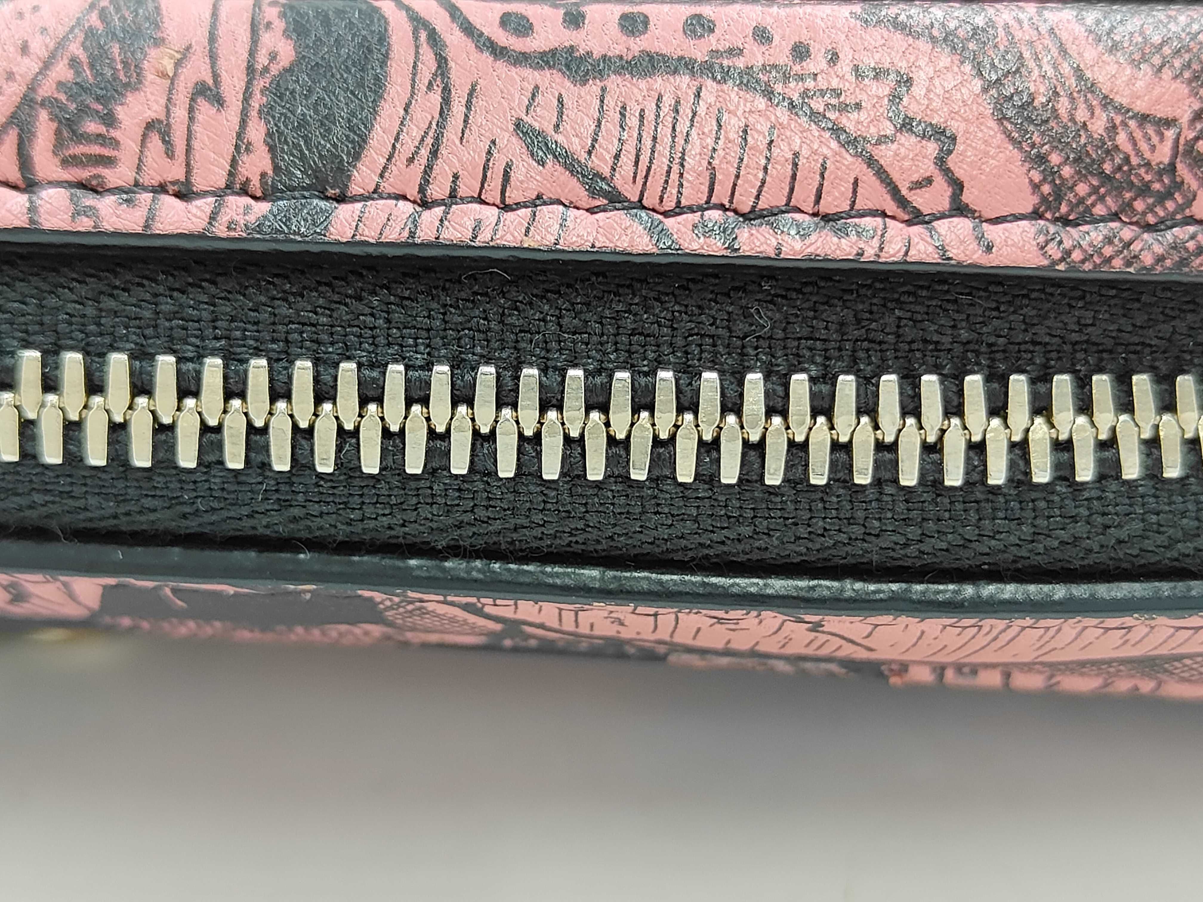 Smartphone Chain Shoulder Bag — view 5