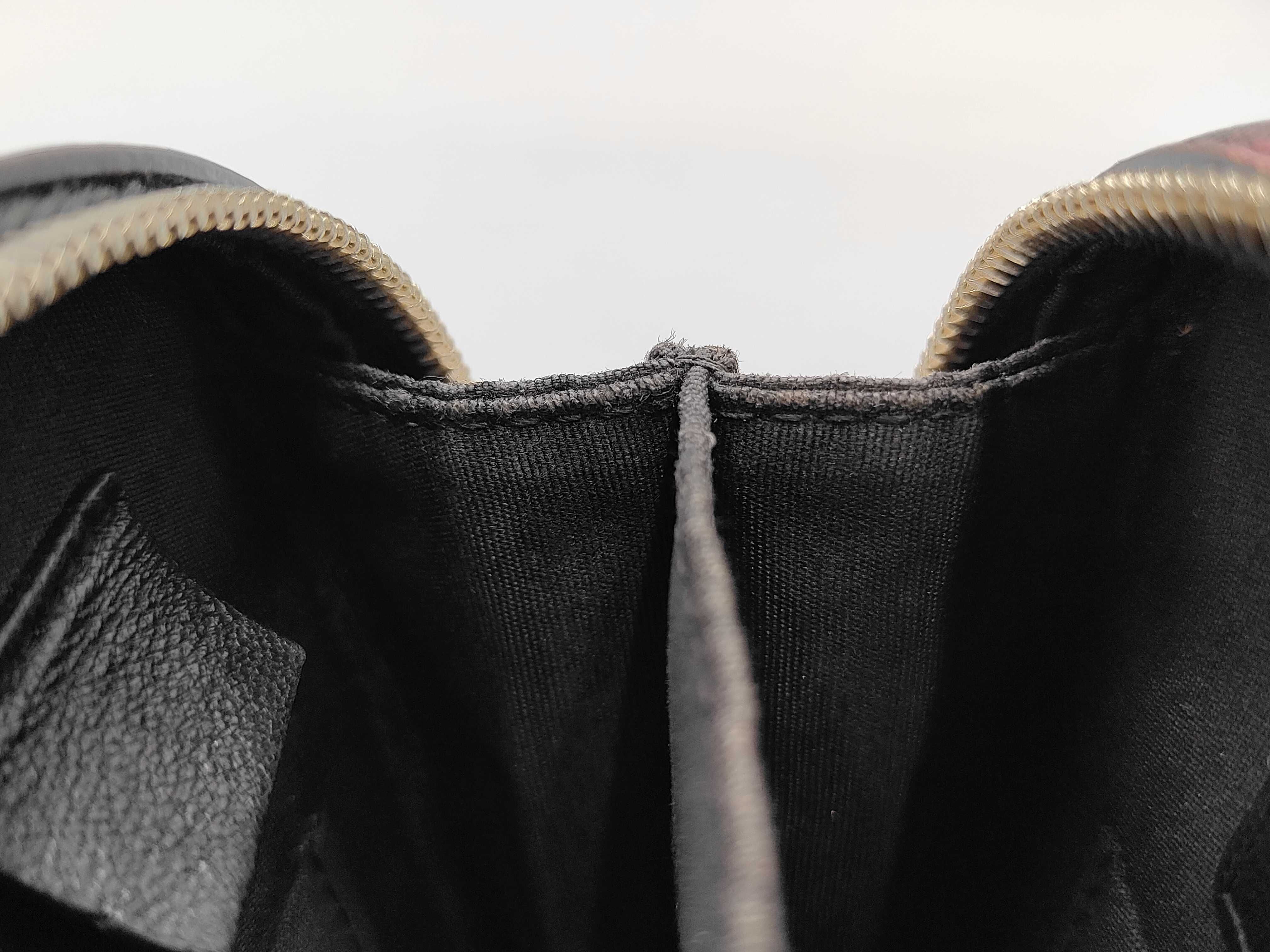 Smartphone Chain Shoulder Bag — view 8