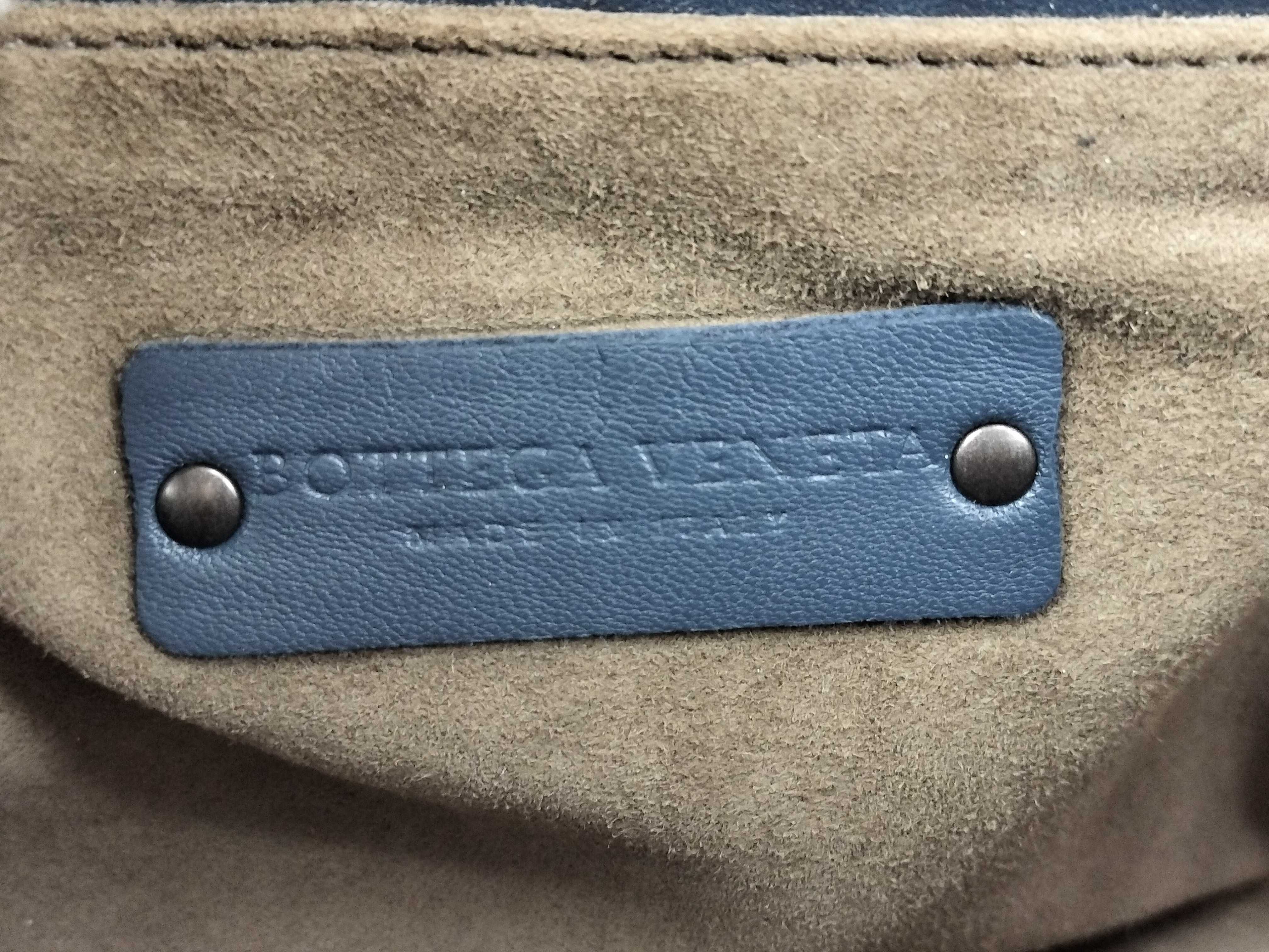 Intrecciato Bottega Veneta Intrecciato Leather Shoulder Bag — view 12