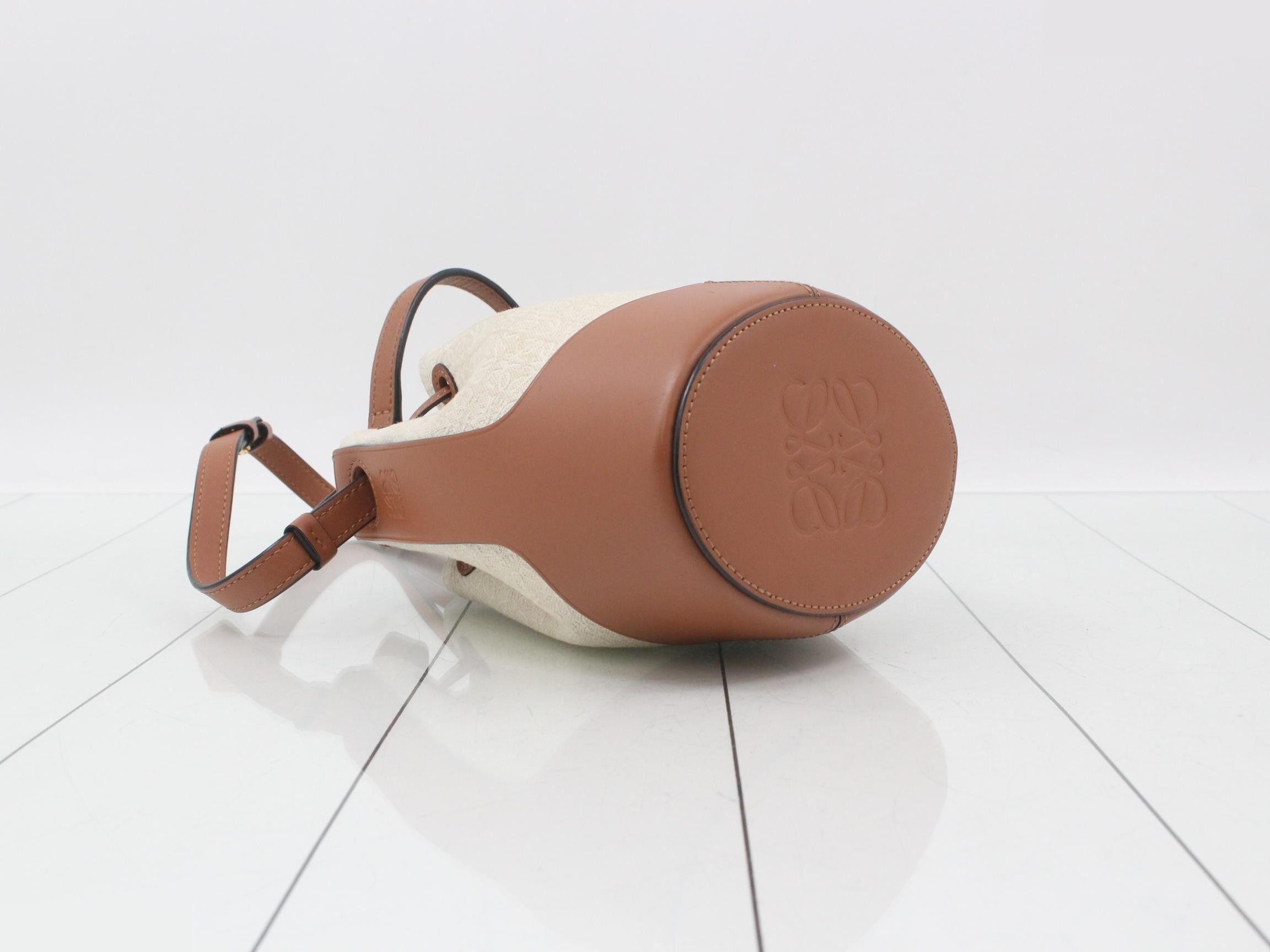 Balloon Anagram Small Bag, White x Tan — view 5