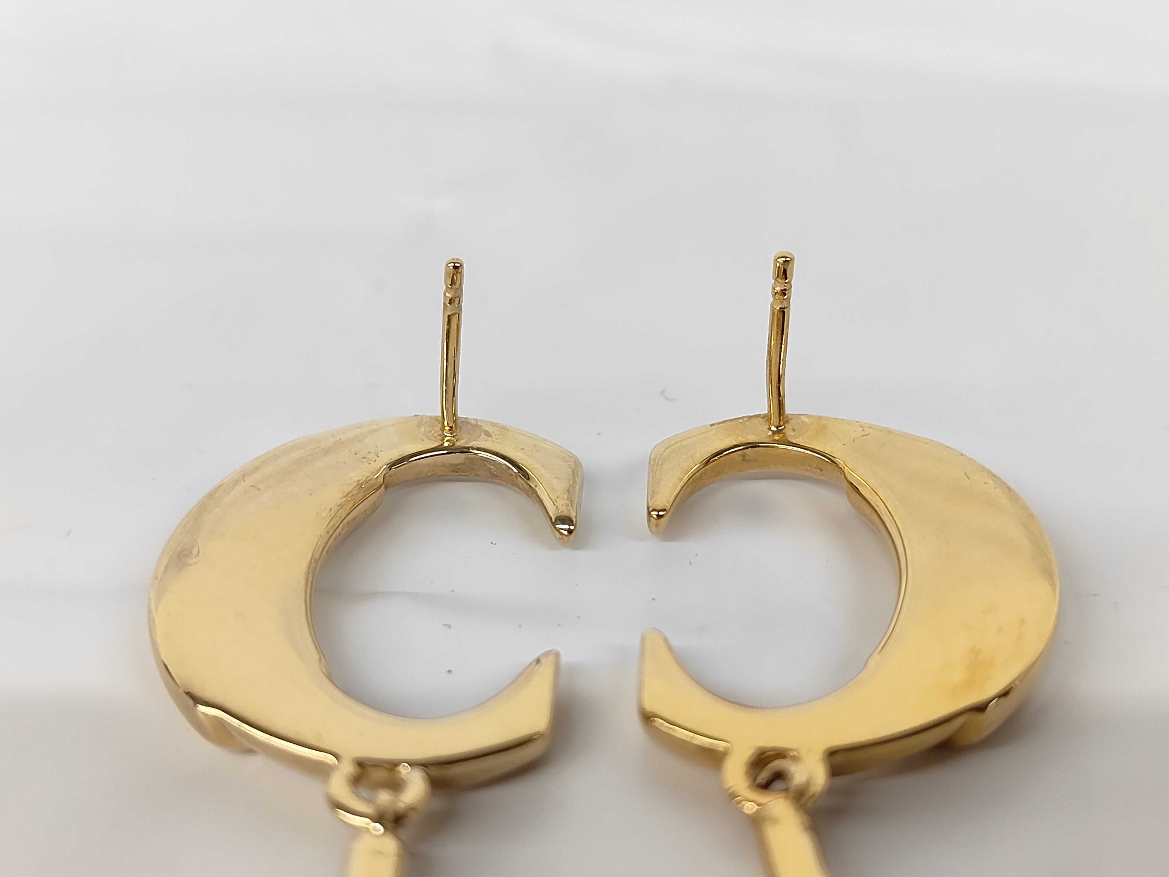 Darcy Baroque Pearl Logo Gold Earrings — view 4