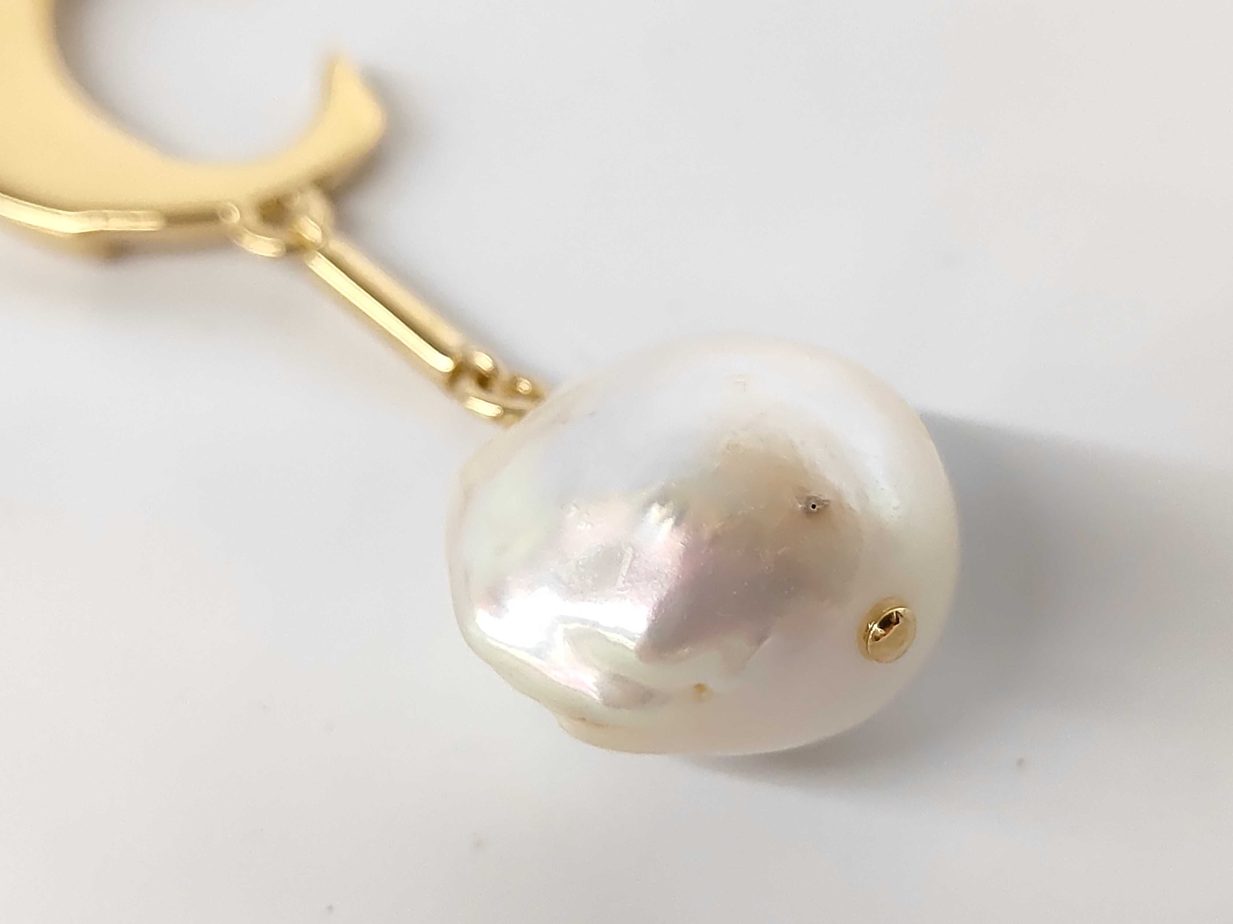 Darcy Baroque Pearl Logo Gold Earrings — view 10