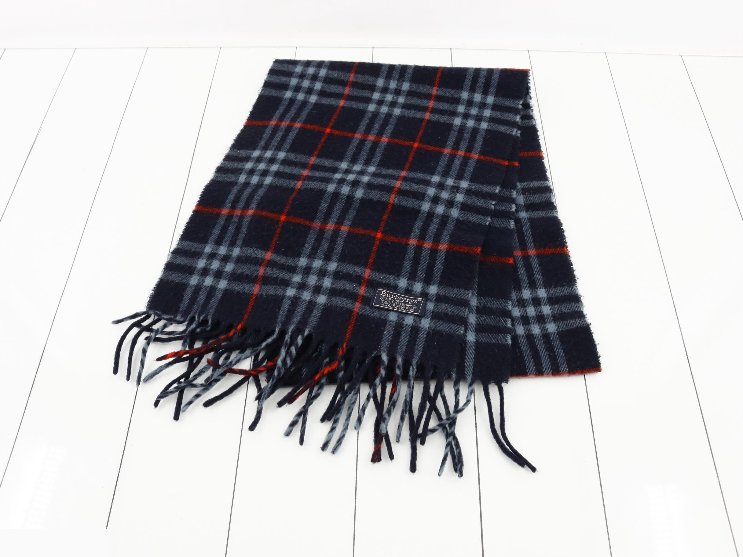 Other lines: Small items, accessories, and scarves — view 2