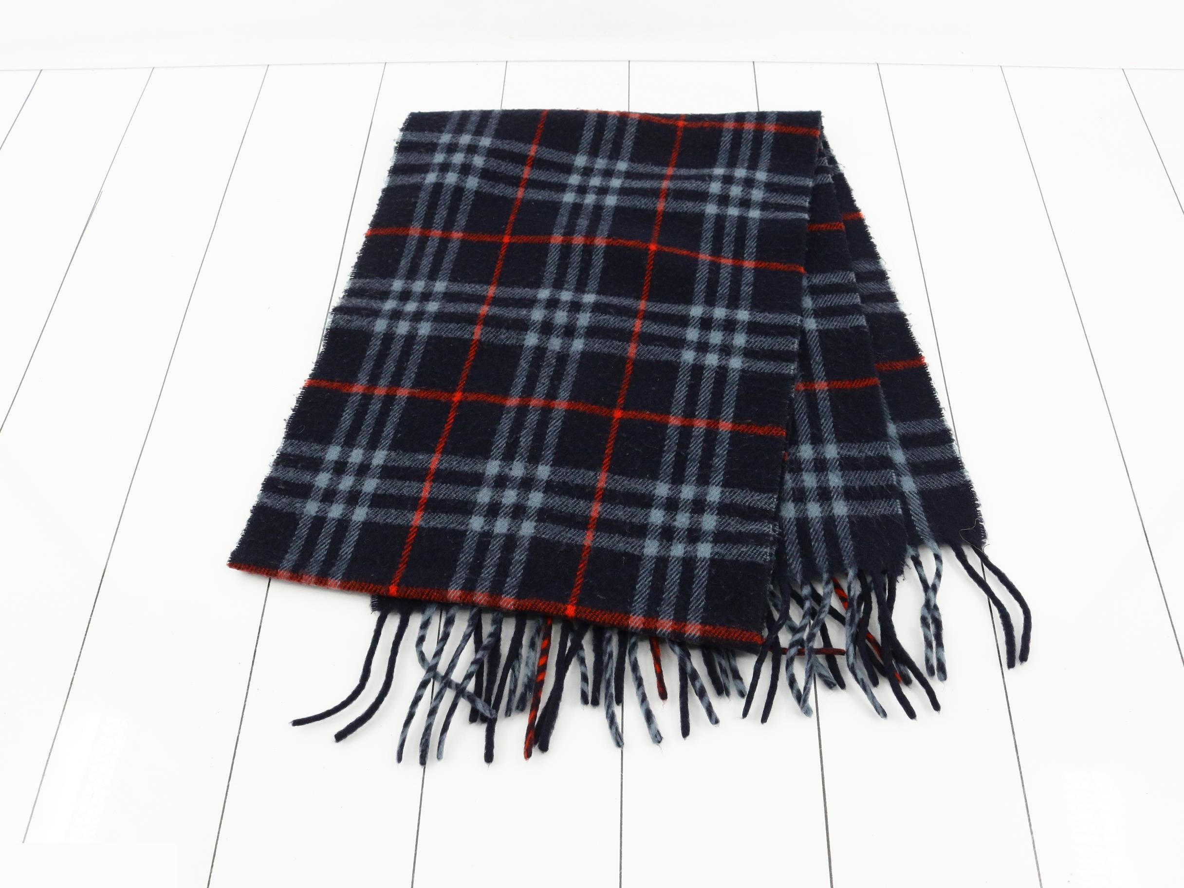 Other lines: Small items, accessories, and scarves — view 3