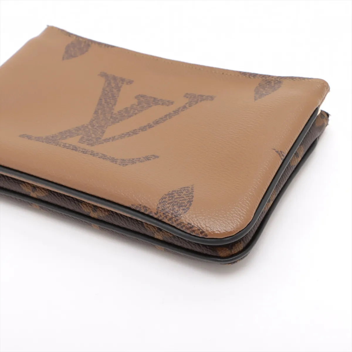 Giant Monogram Reverse Pochette Double Zip M69203 Brown (RFID detected) — view 3