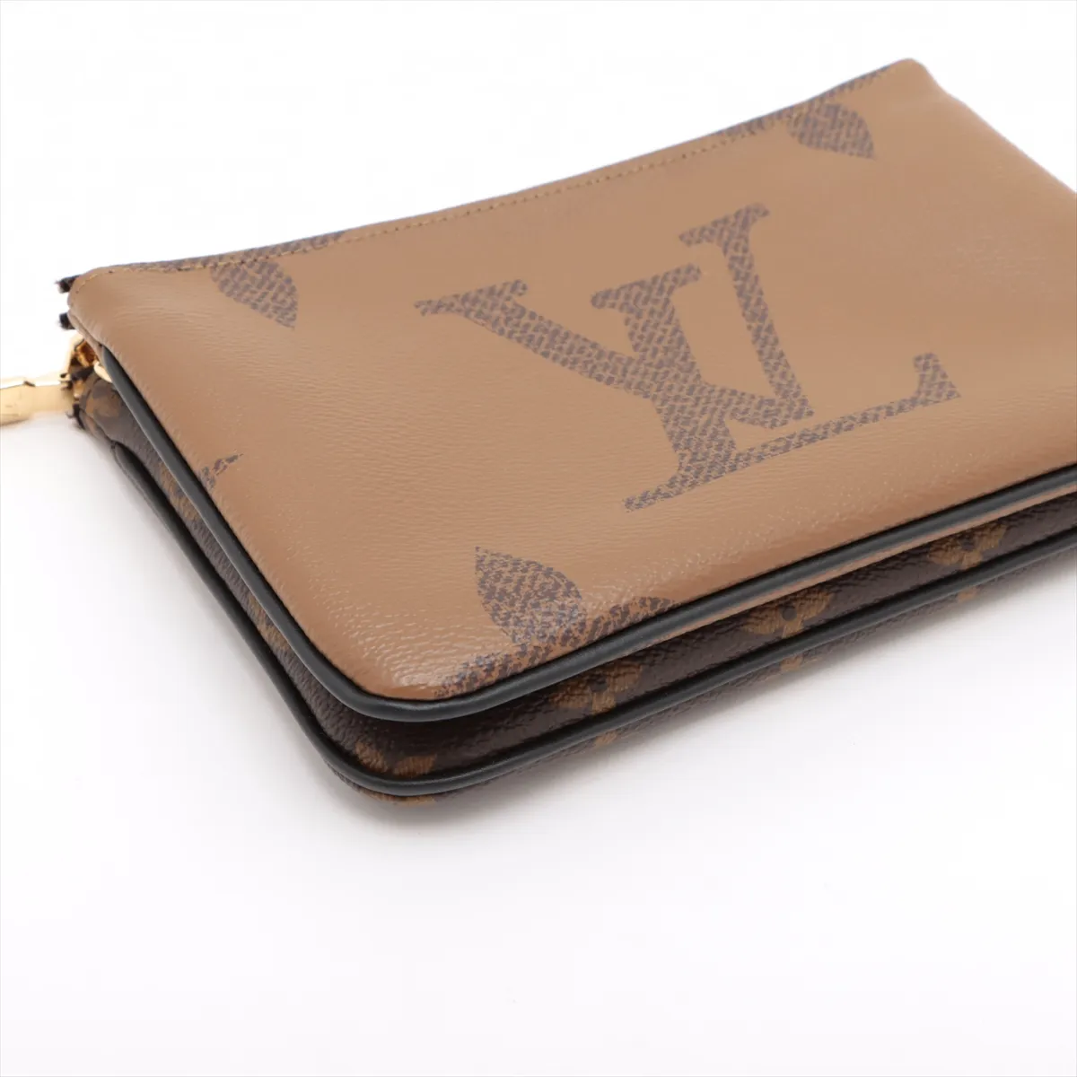Giant Monogram Reverse Pochette Double Zip M69203 Brown (RFID detected) — view 4