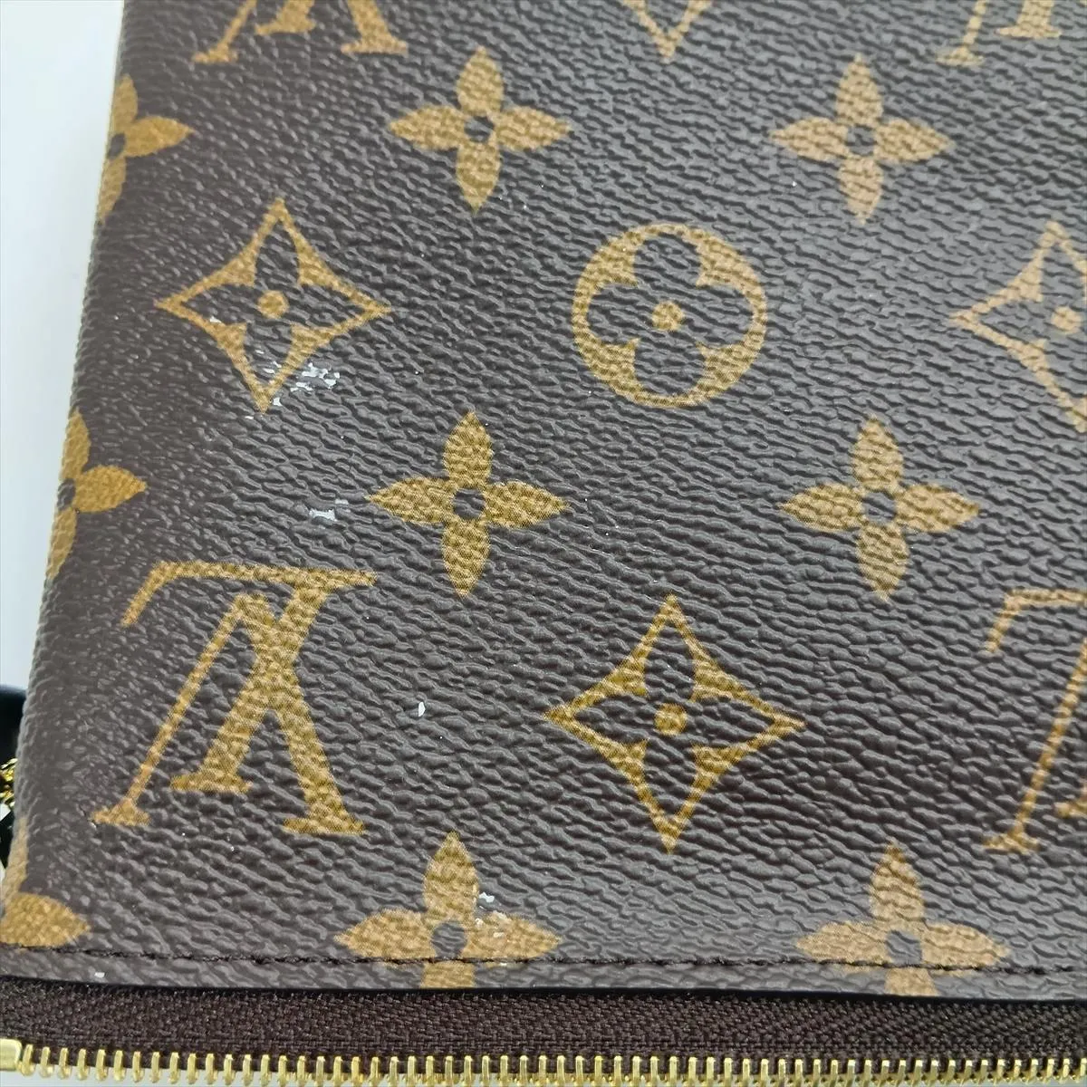 Giant Monogram Reverse Pochette Double Zip M69203 Brown (RFID detected) — view 10